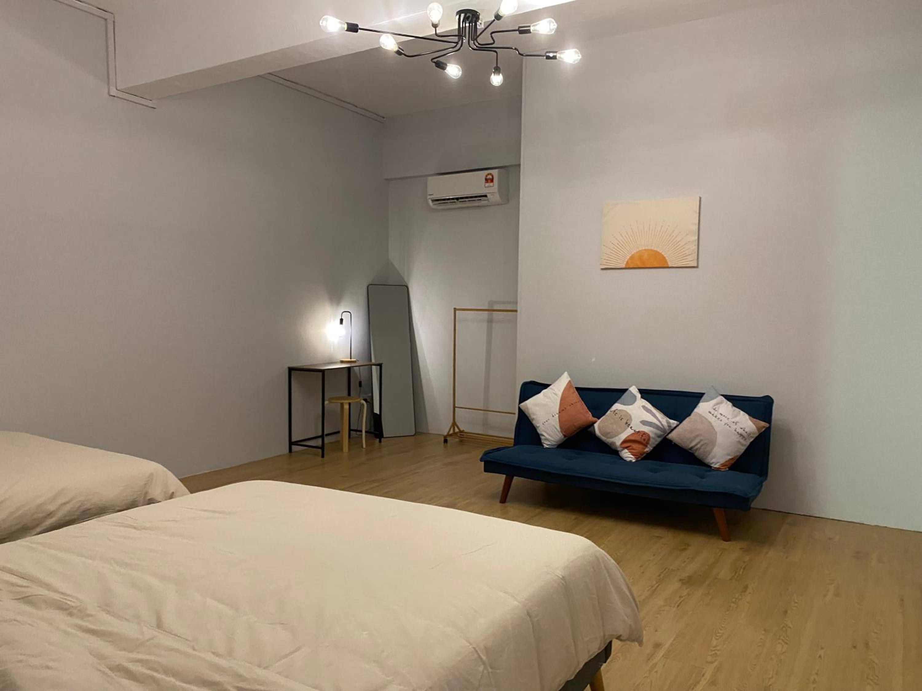 Lemon Olive Stylish Townhouse