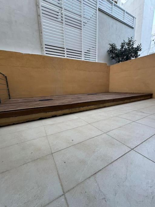 2 bedroom apartment found in a great location photo 3