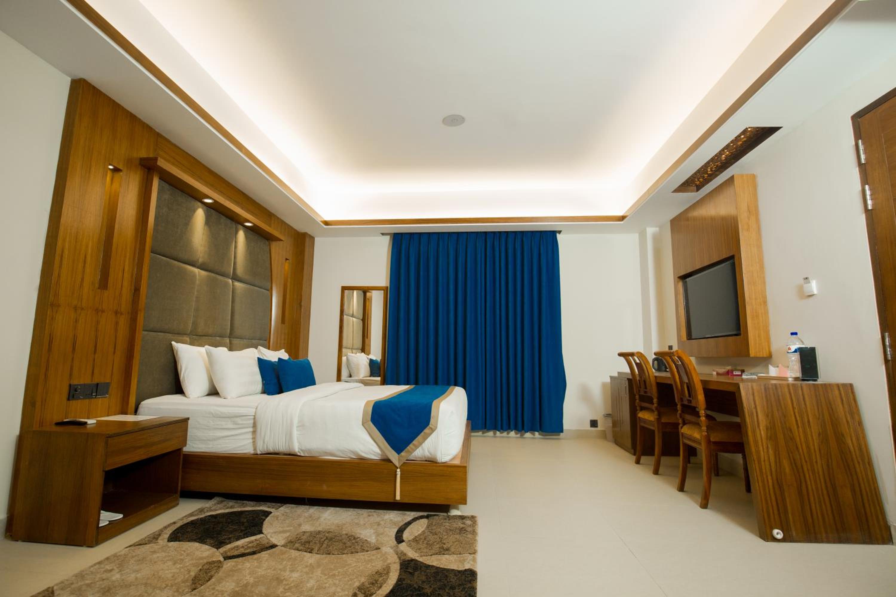 Shaira Garden Hotel & Resorts