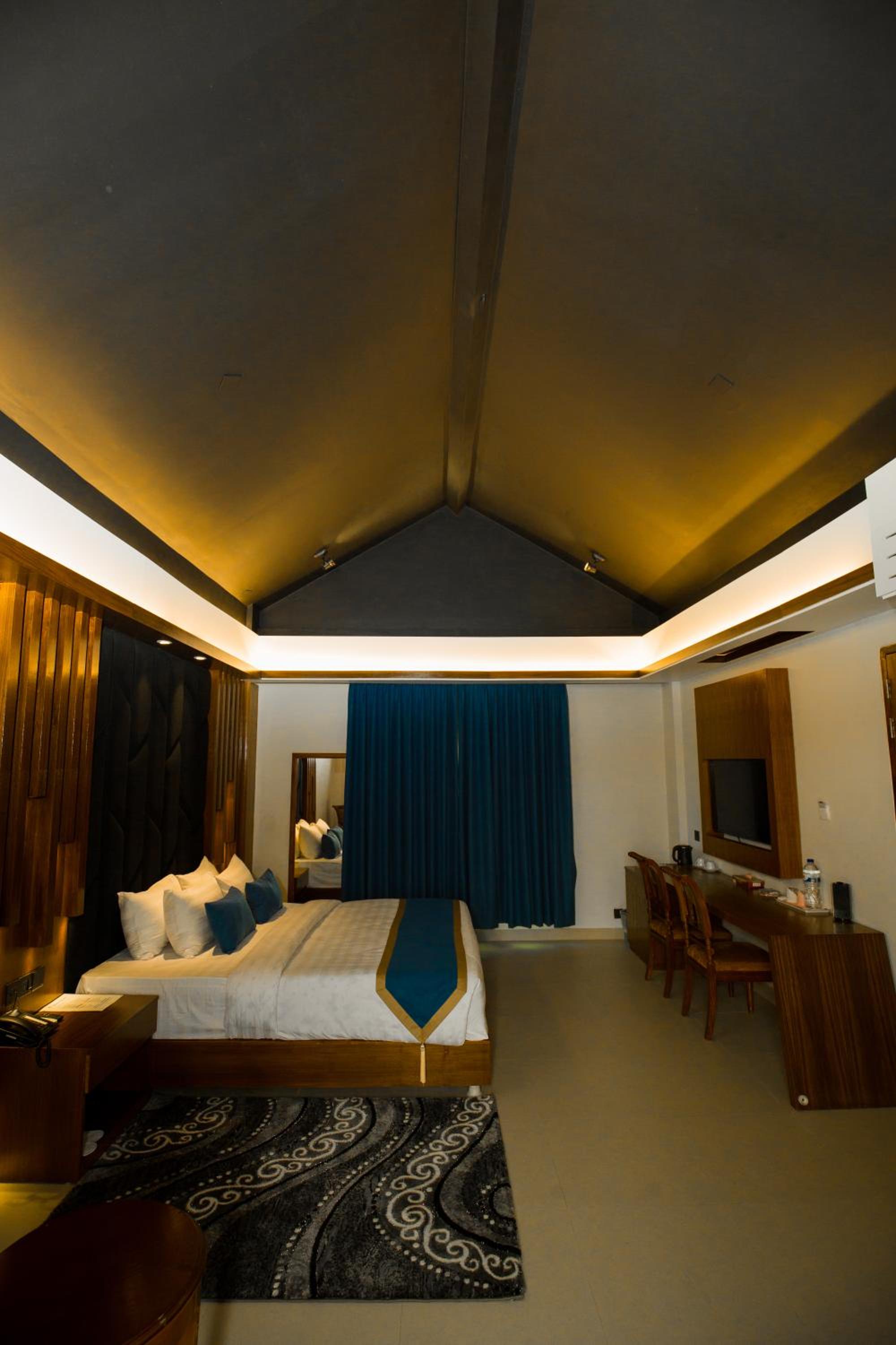 Shaira Garden Hotel & Resorts