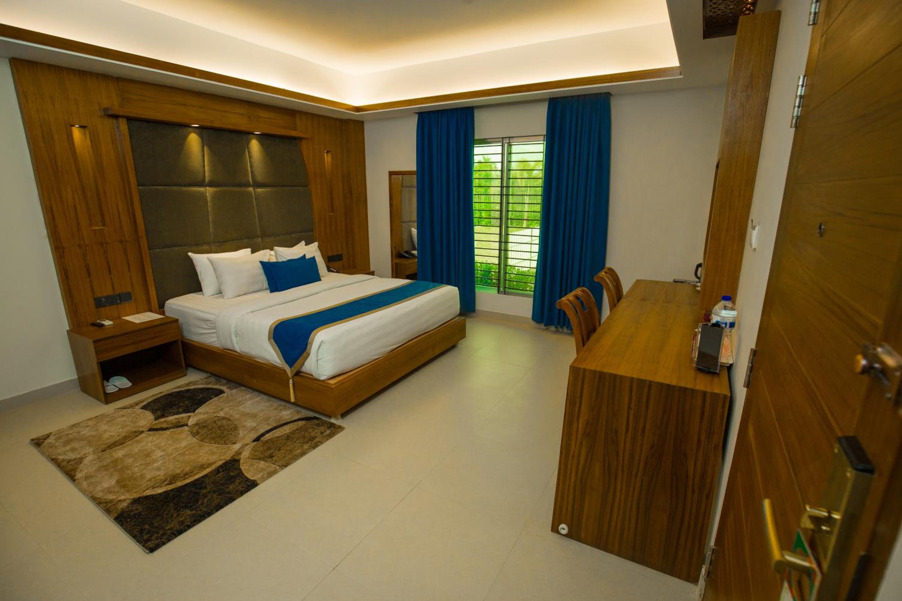 Shaira Garden Hotel & Resorts