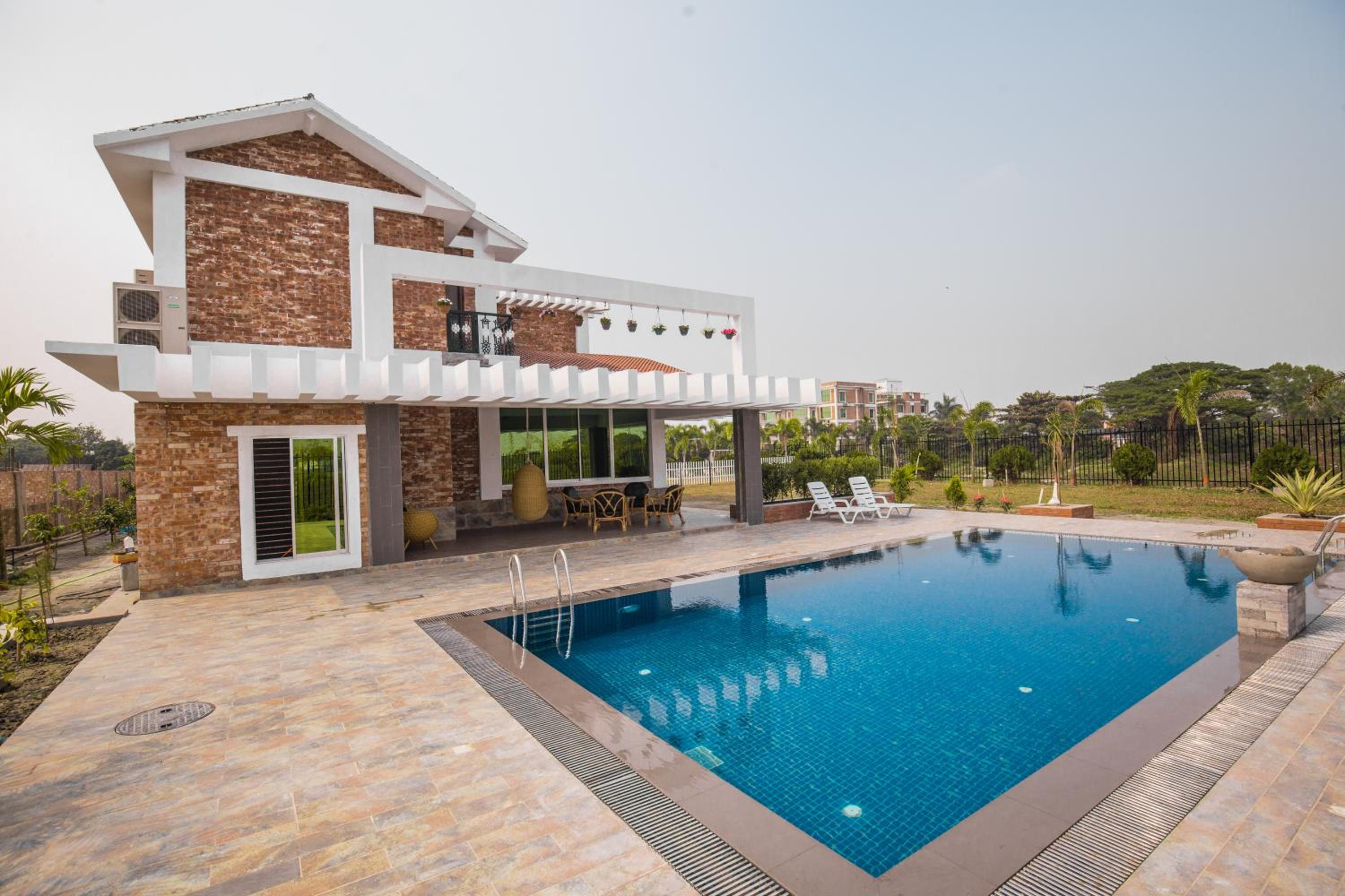 Shaira Garden Hotel & Resorts