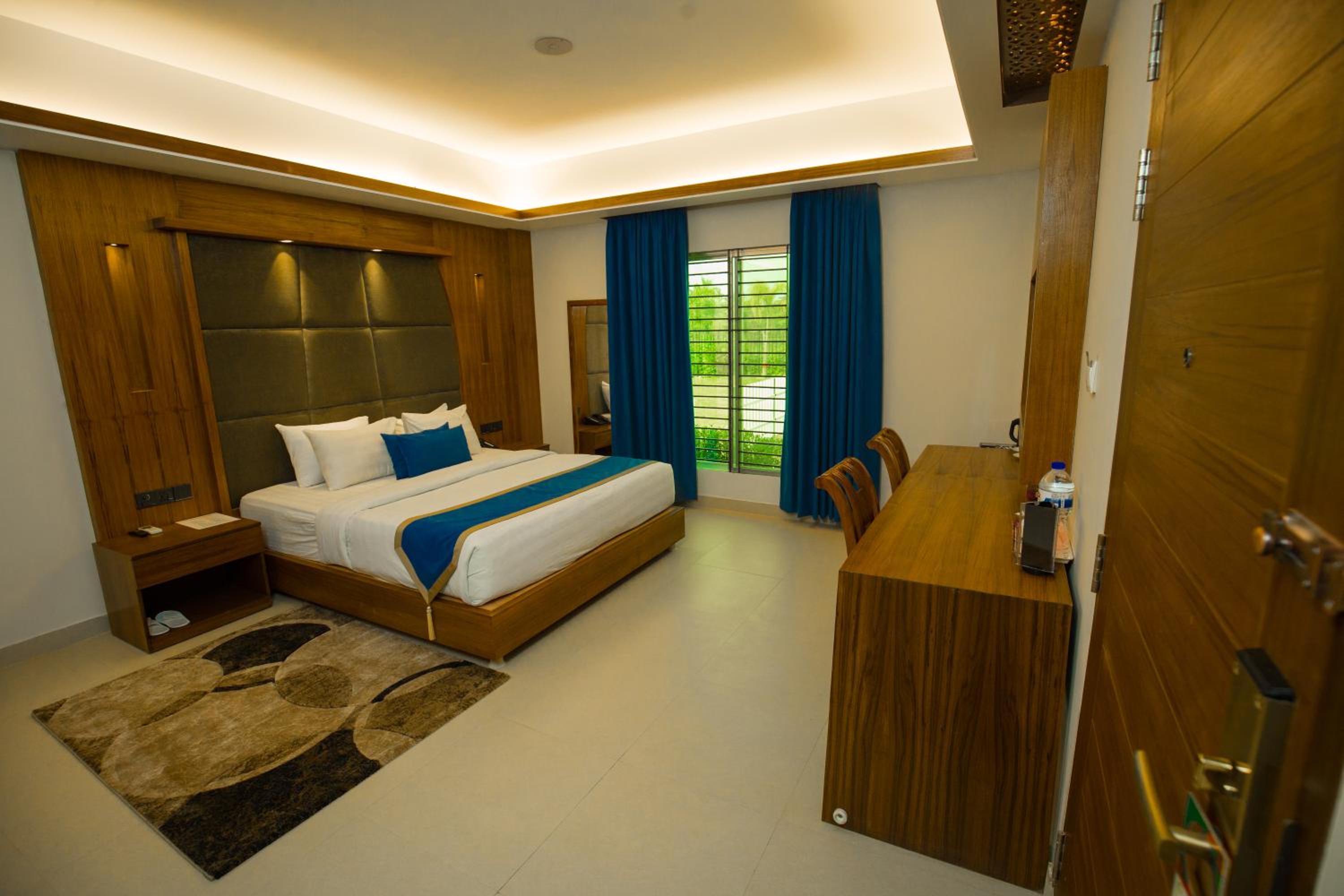Shaira Garden Hotel & Resorts