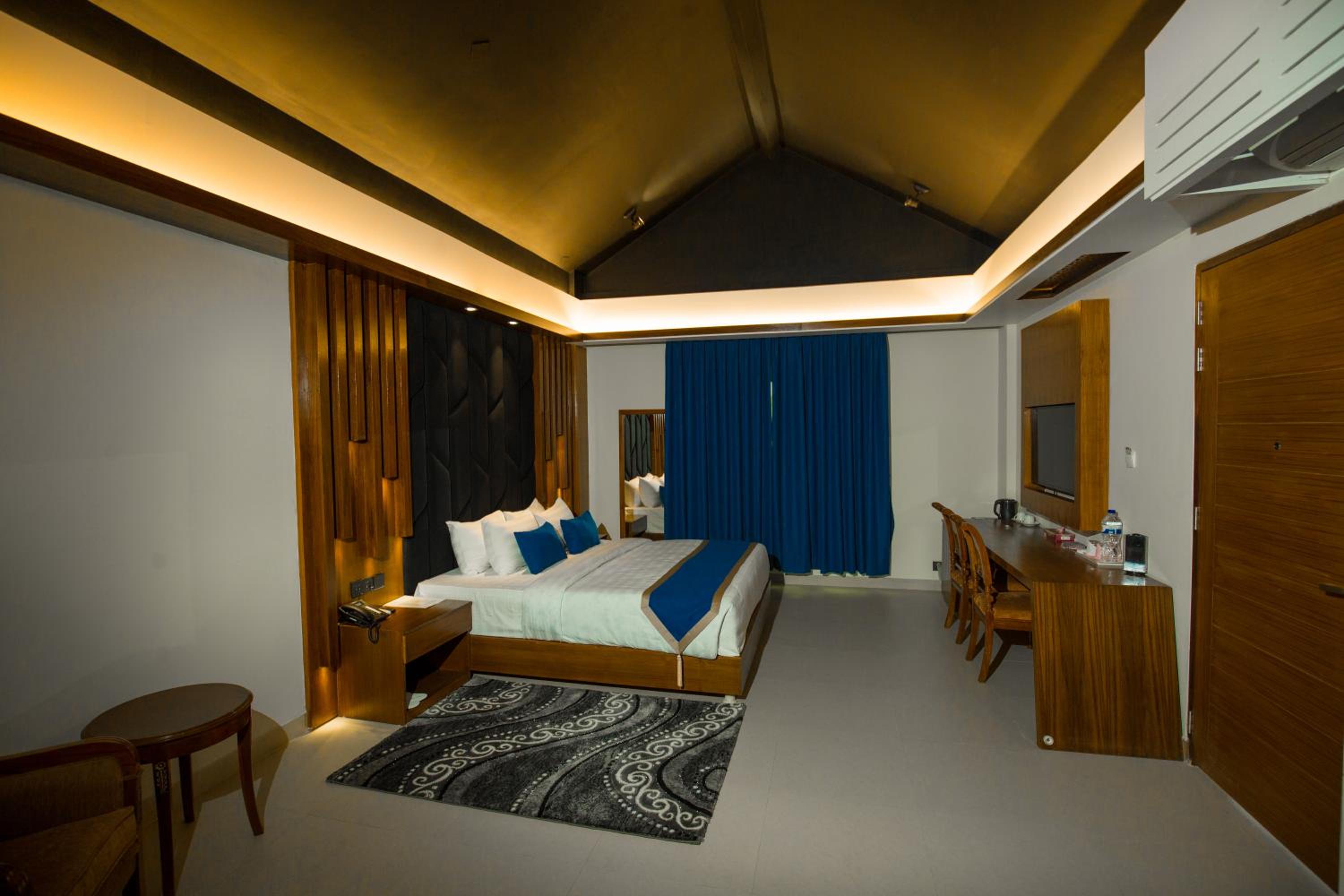 Shaira Garden Hotel & Resorts