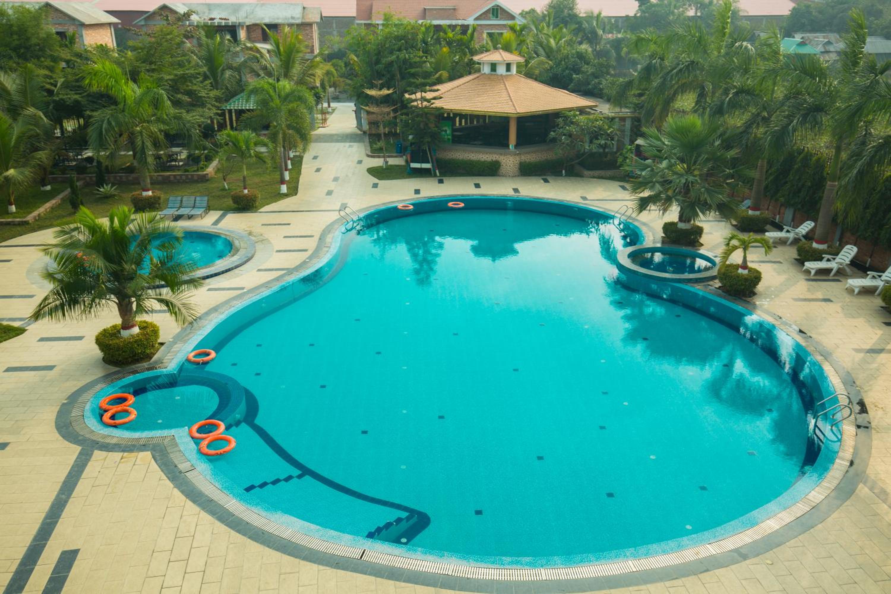 Shaira Garden Hotel & Resorts