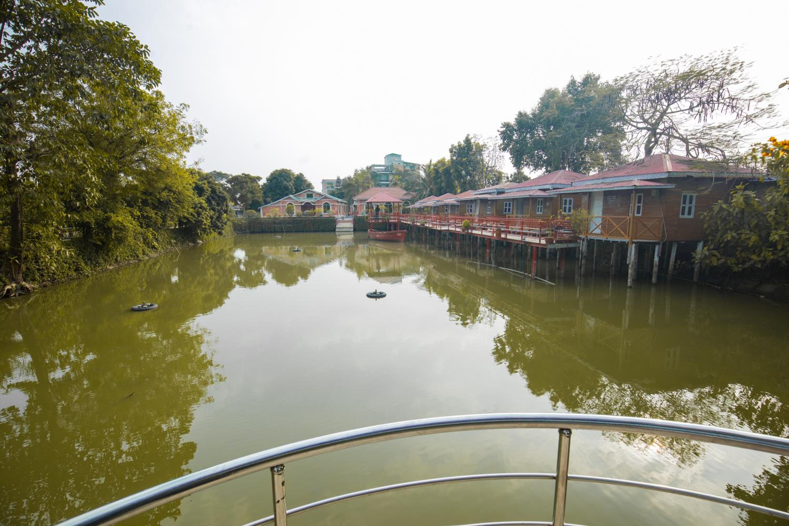 Shaira Garden Hotel & Resorts