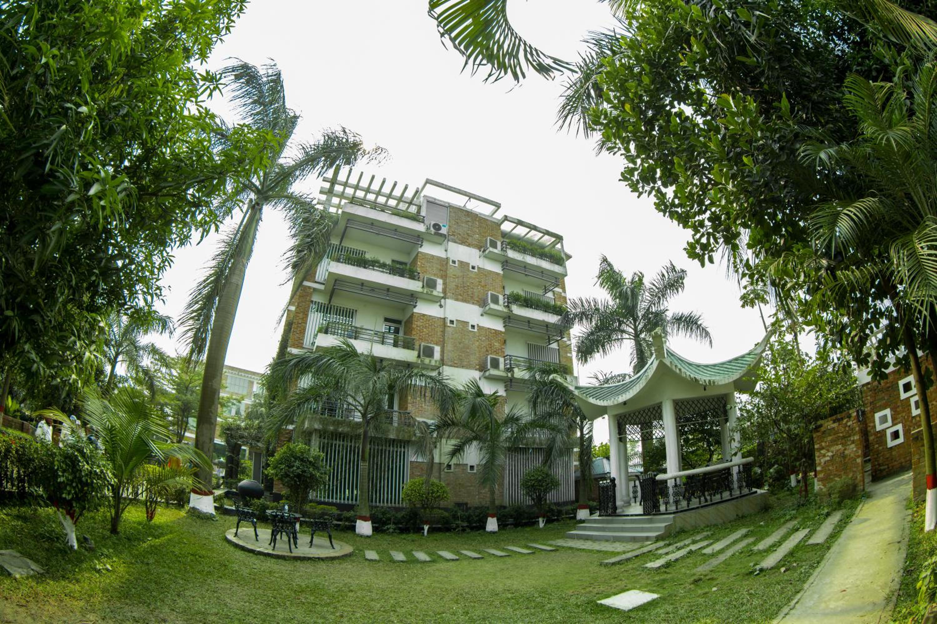 Shaira Garden Hotel & Resorts