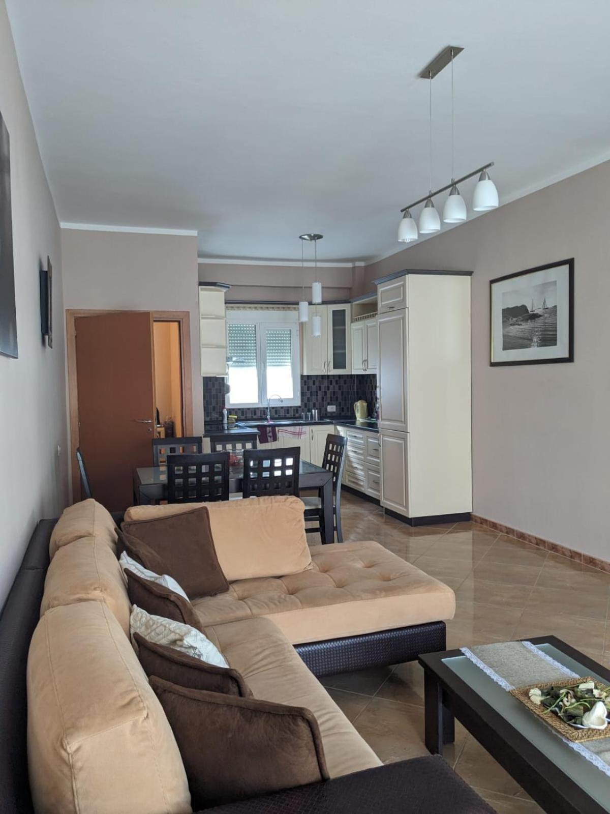 Bel appartement à louer à Lungomare Vlorë
