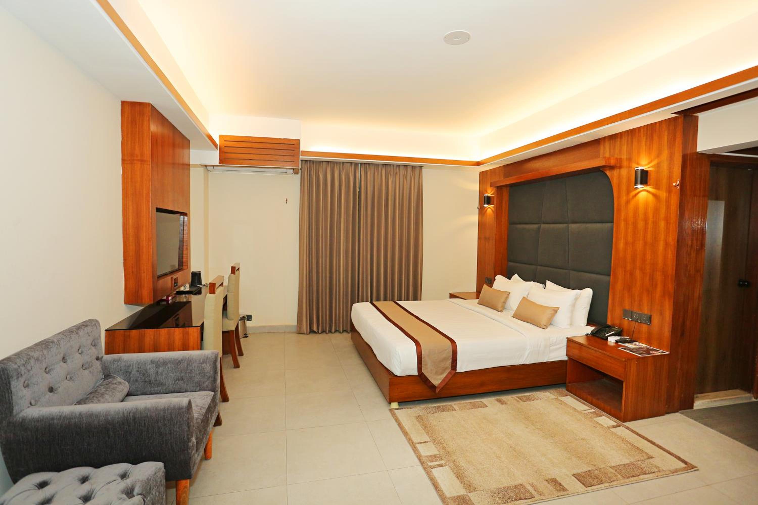 Shaira Garden Hotel & Resorts