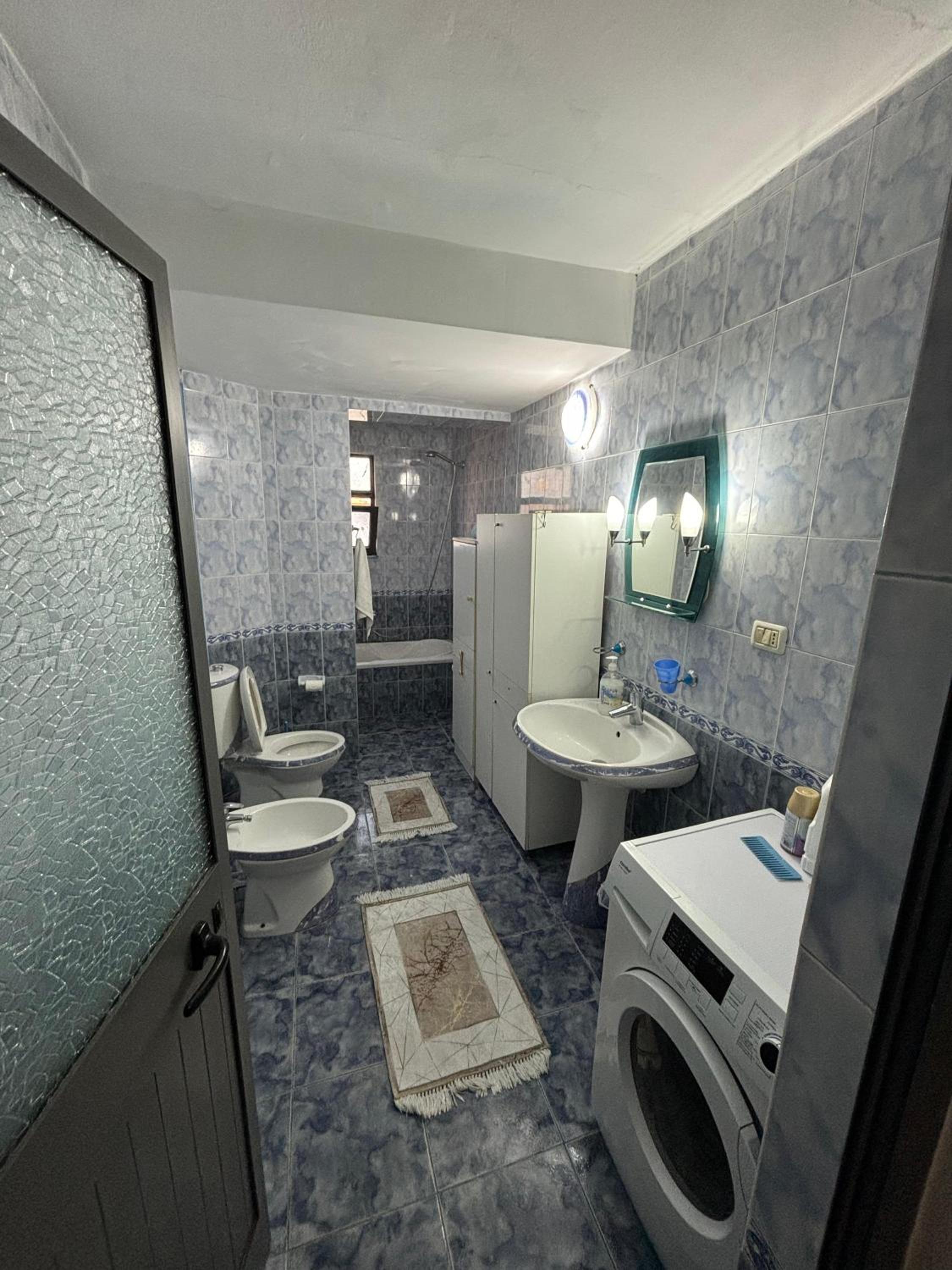 Aron'apartament in center