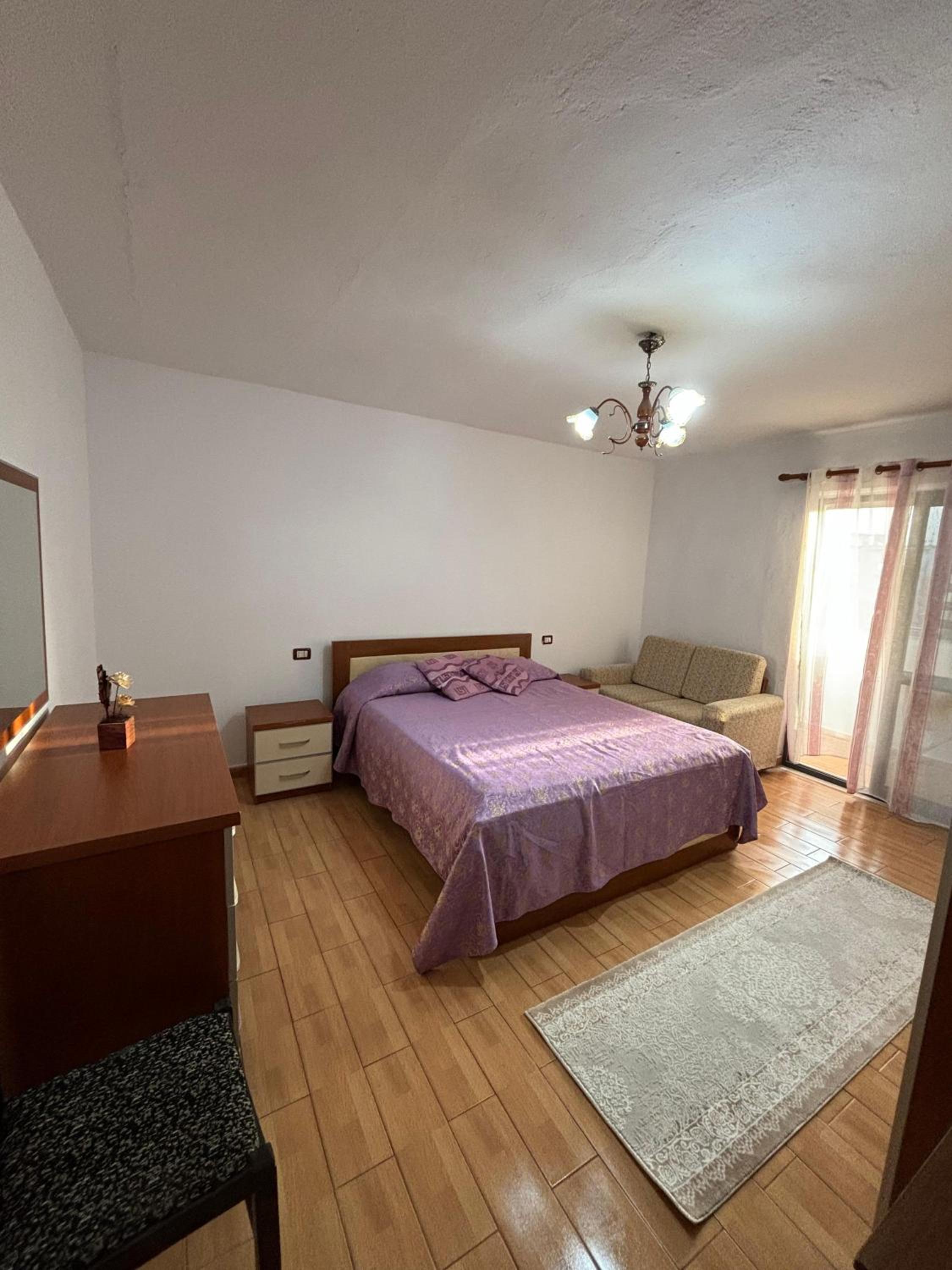 Aron'apartament in center