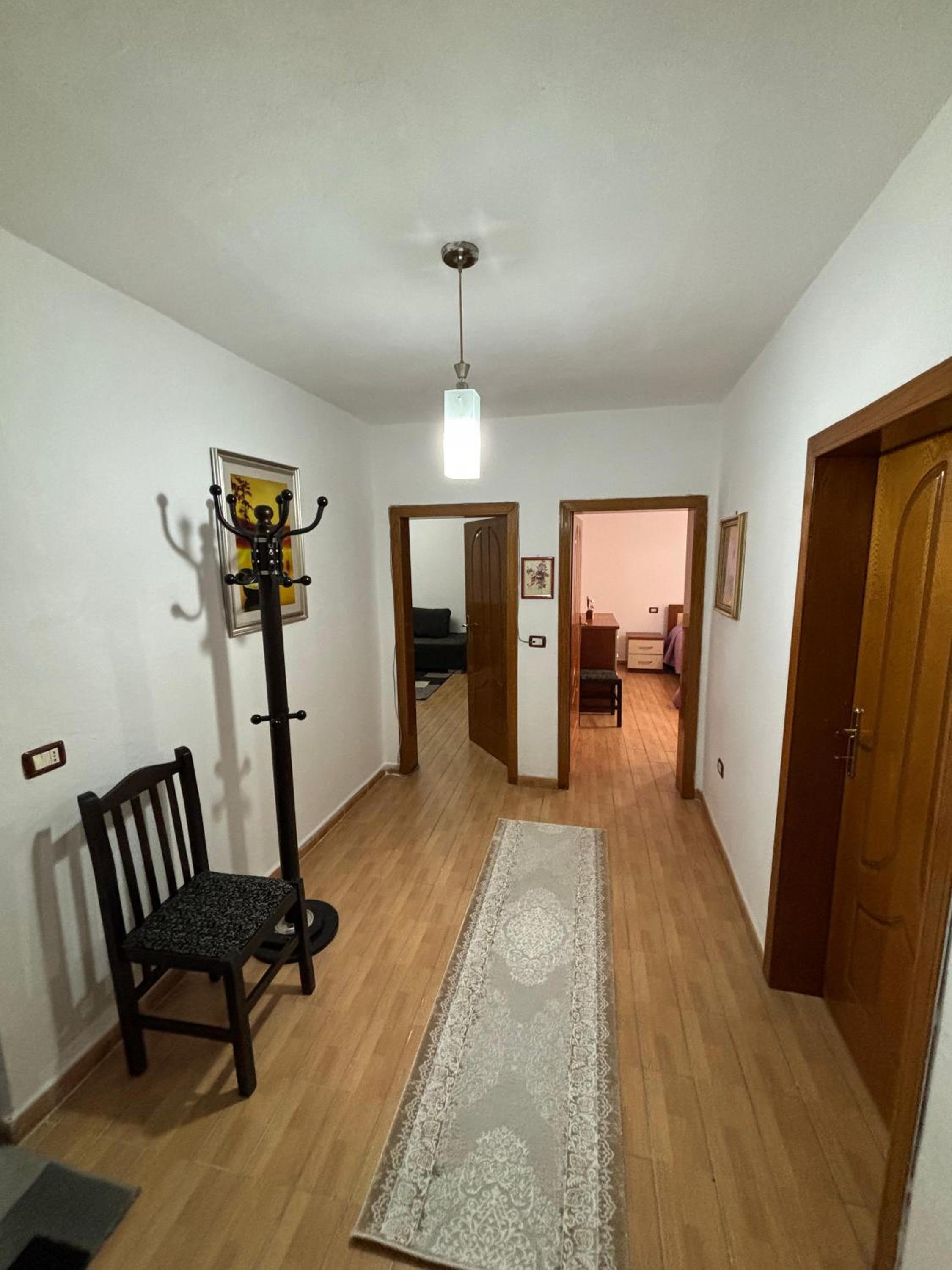 Aron'apartament in center