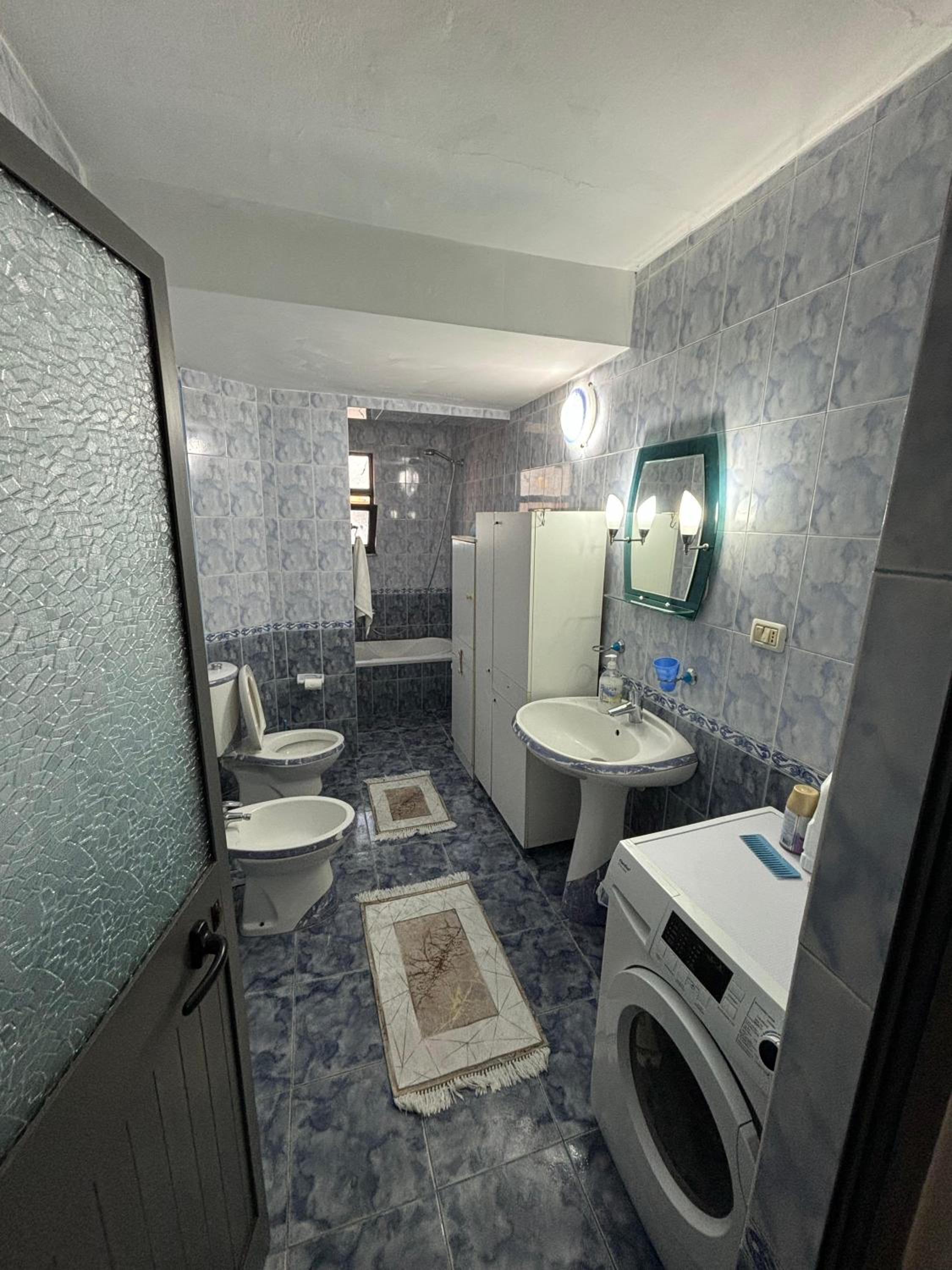 Aron'apartament in center