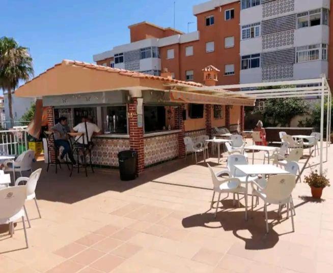 Estudio con Aire acondicionado