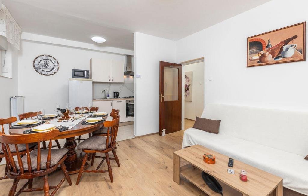 Apartman Nora