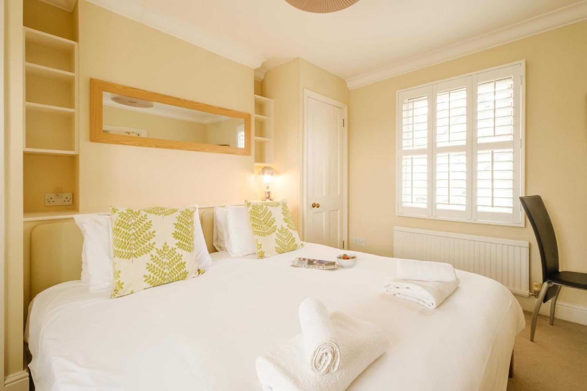 Tanyard House
