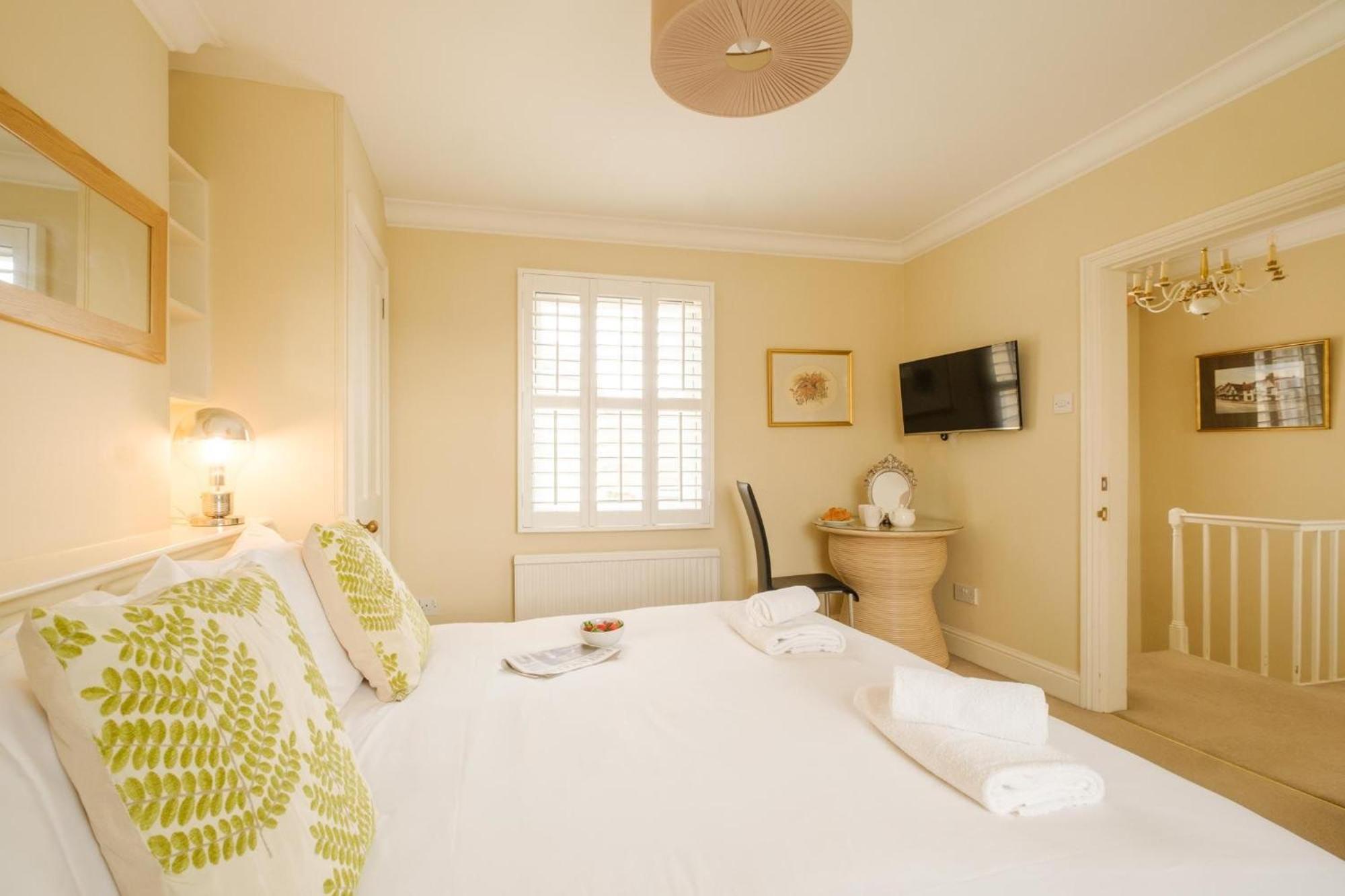 Tanyard House