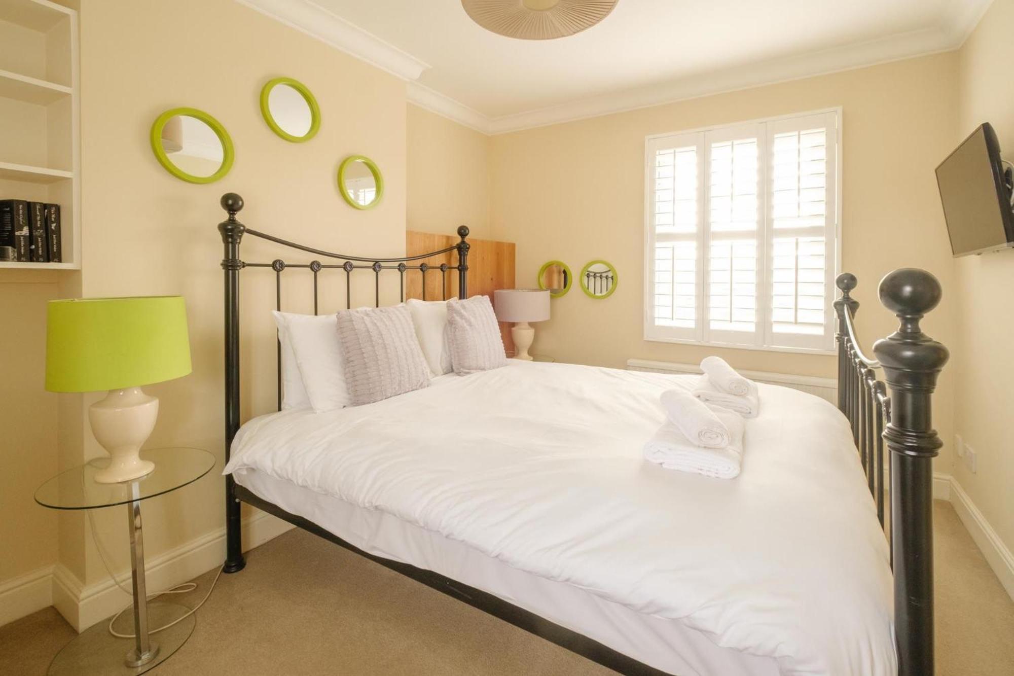 Tanyard House
