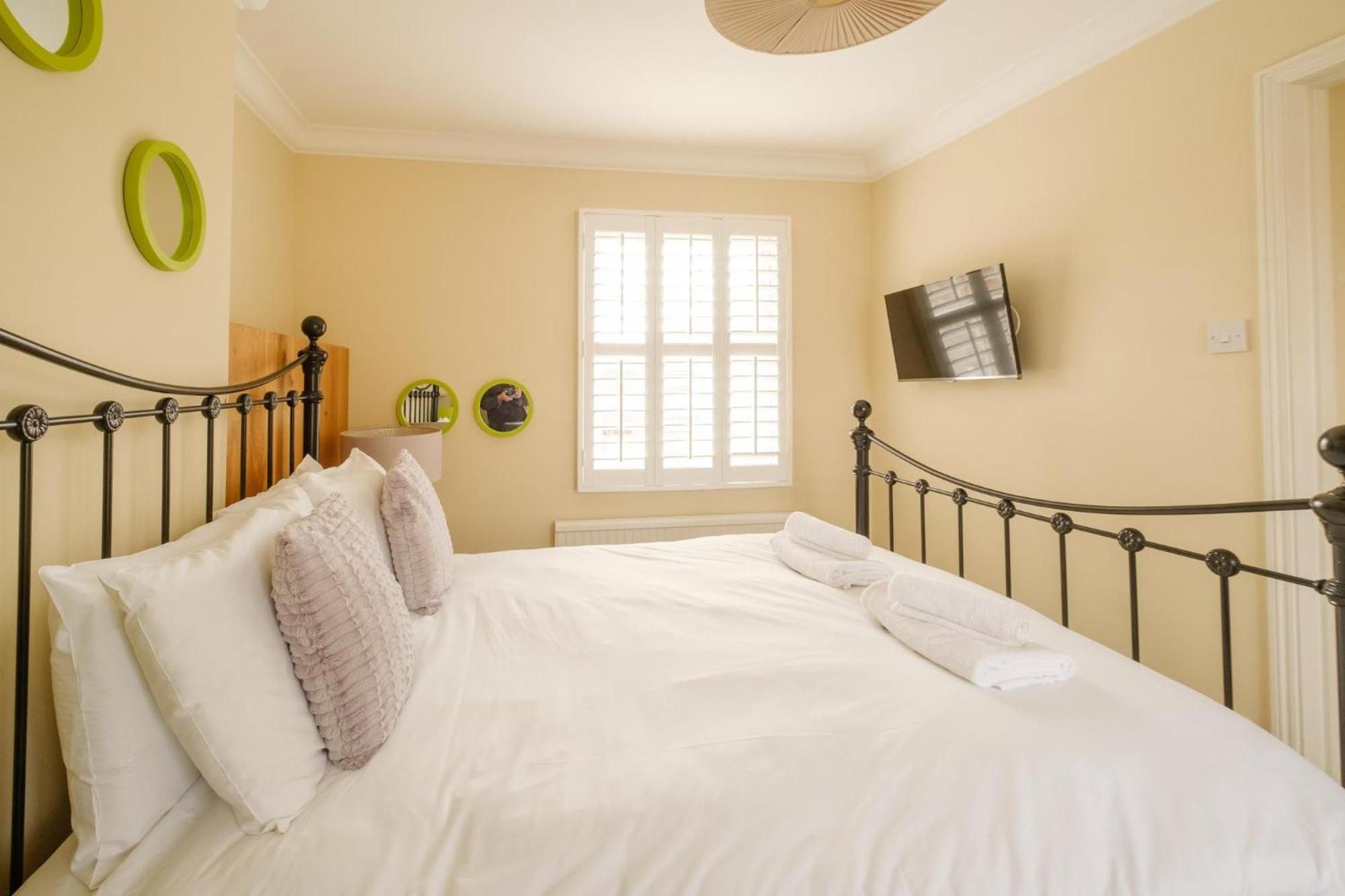 Tanyard House