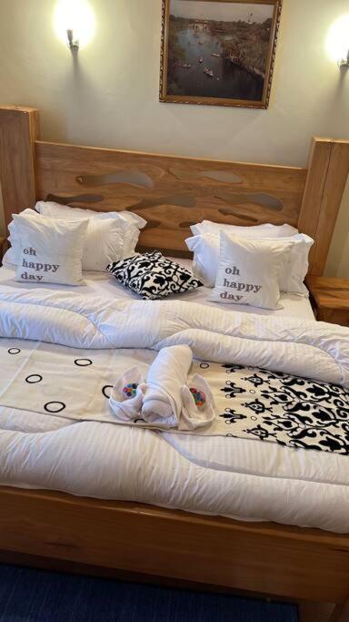 Runda View Cozy Corner view 3