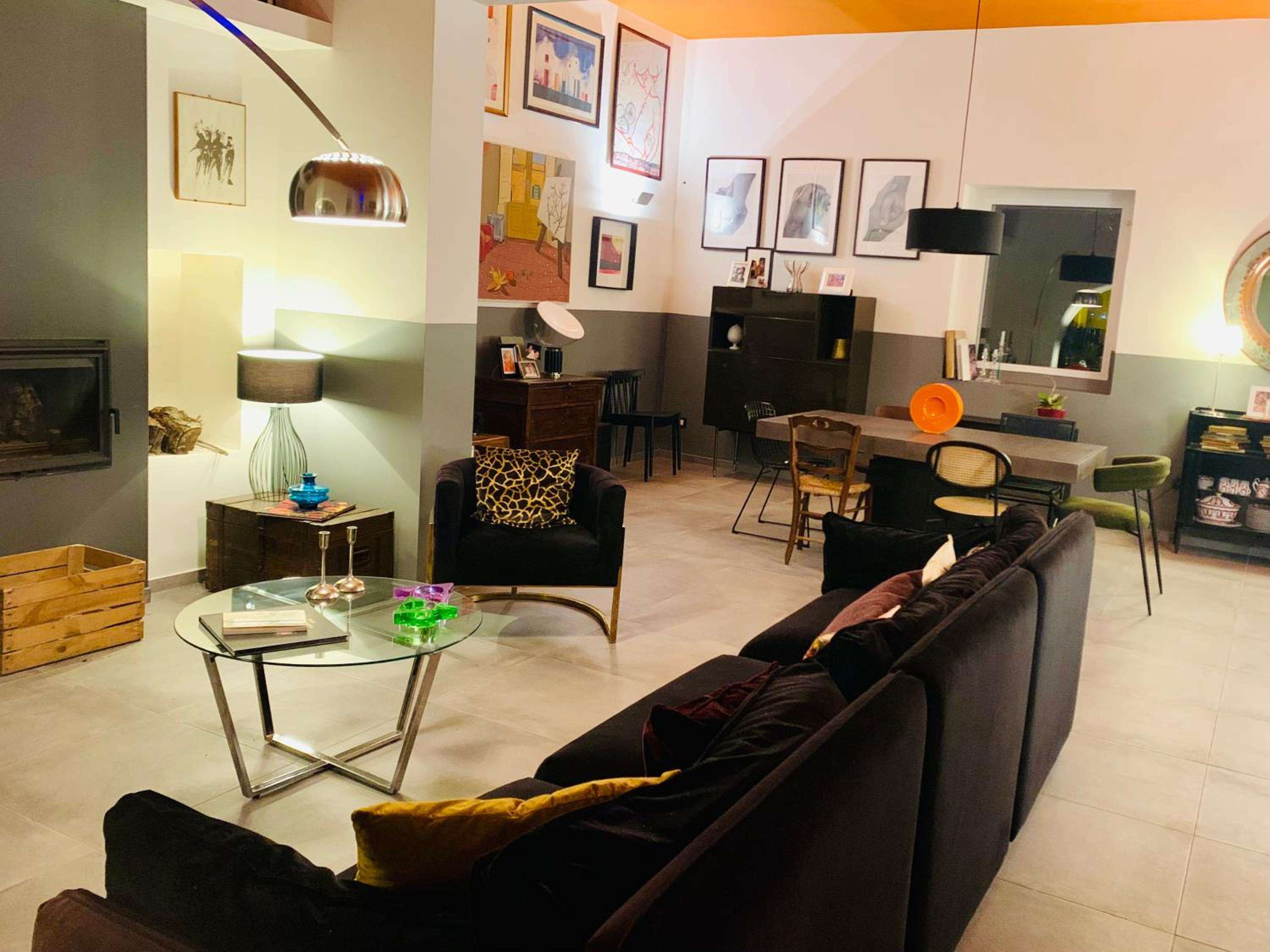 lounge