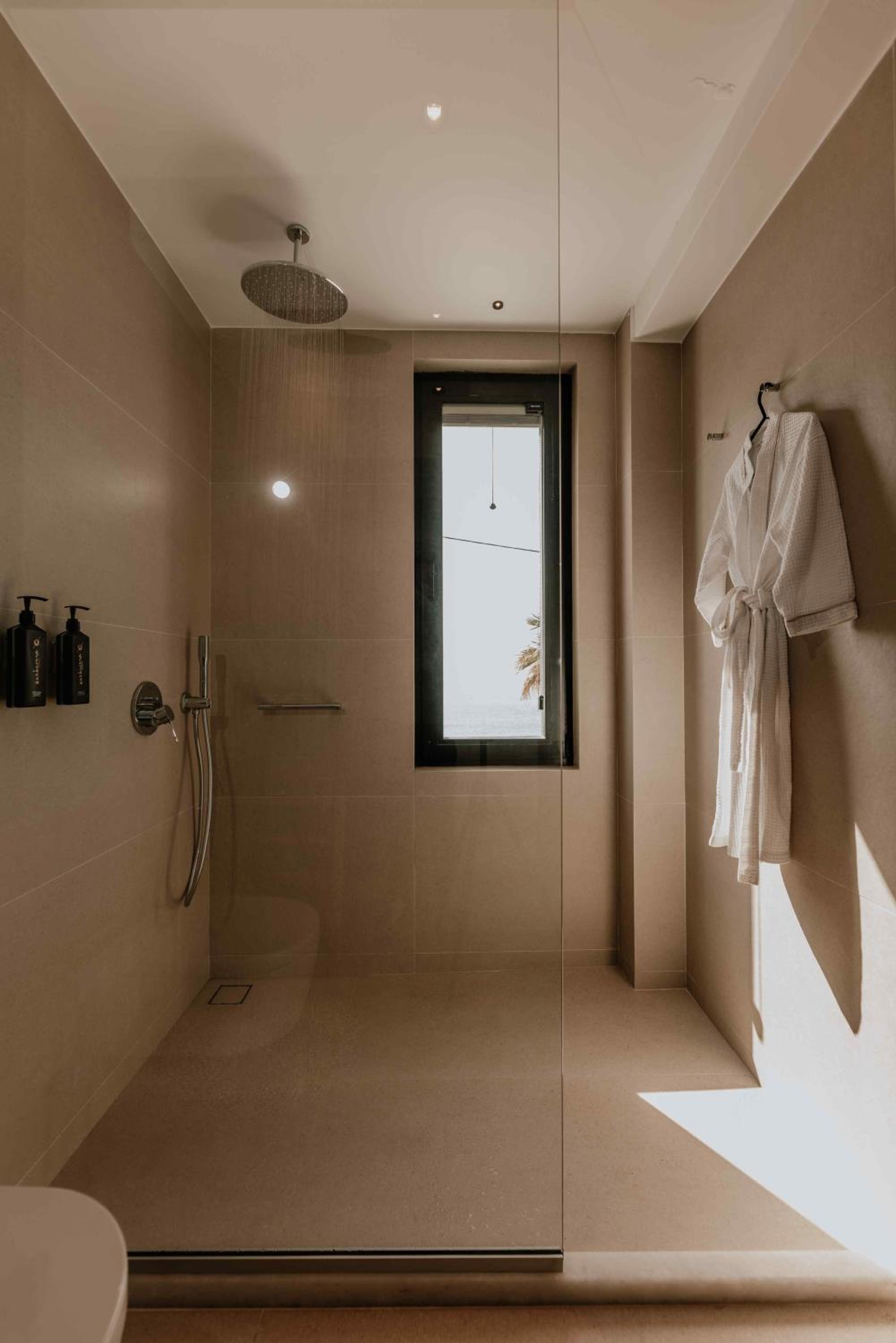 Ostrako Beachside Suites — photo 31