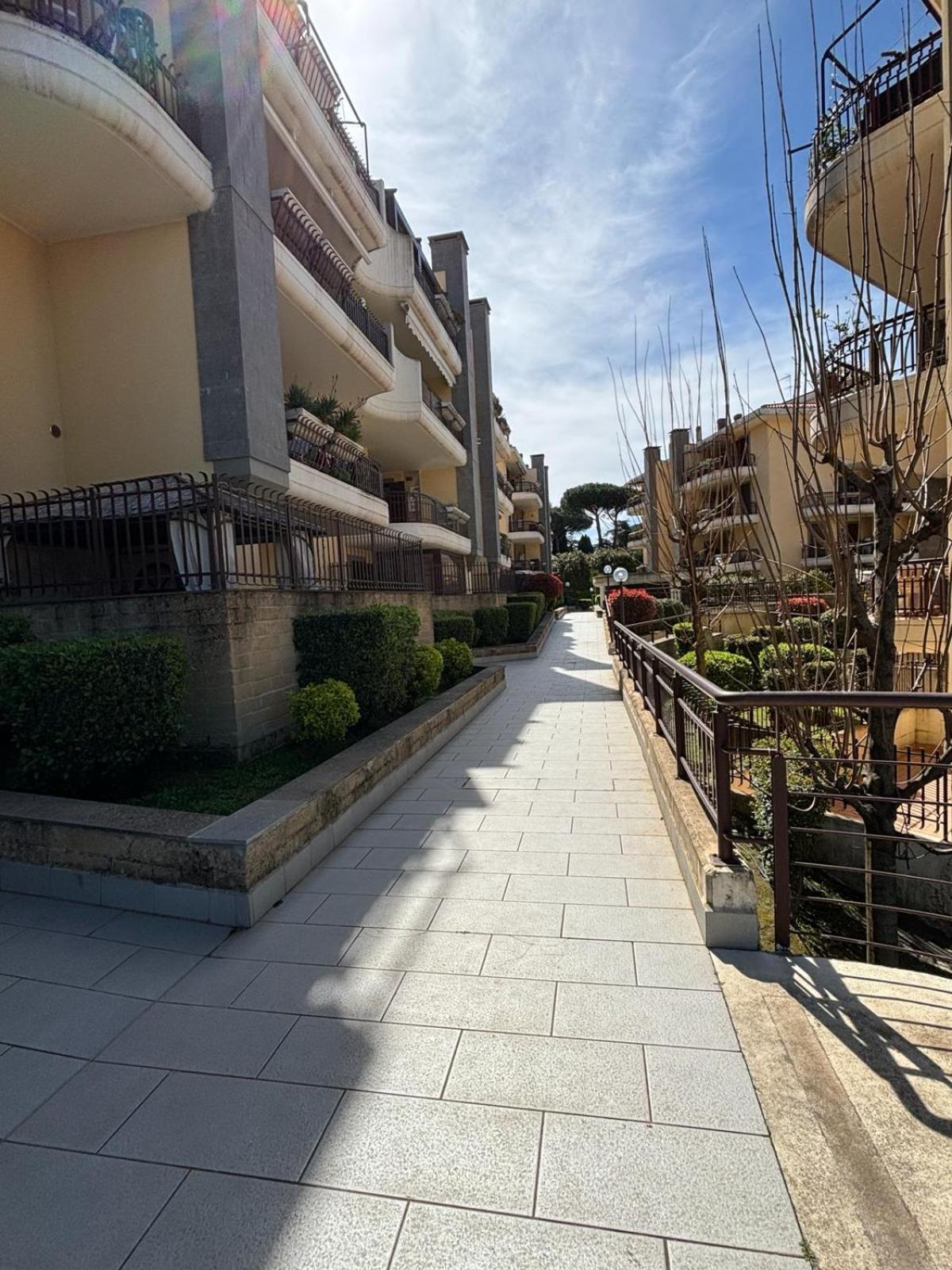 Casa Lella 7 Marino view 3