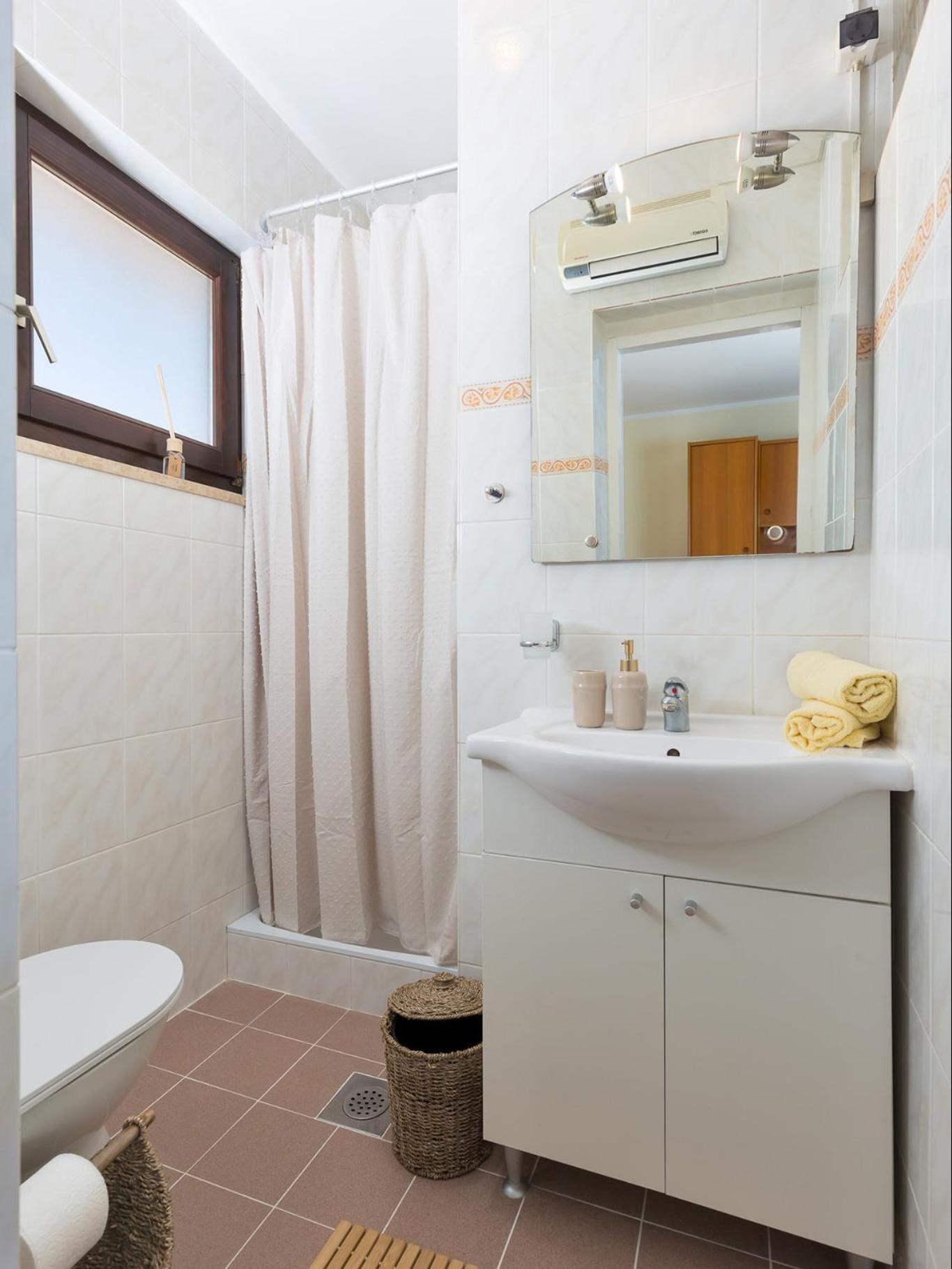 Marisan Seaview Apartment view 5