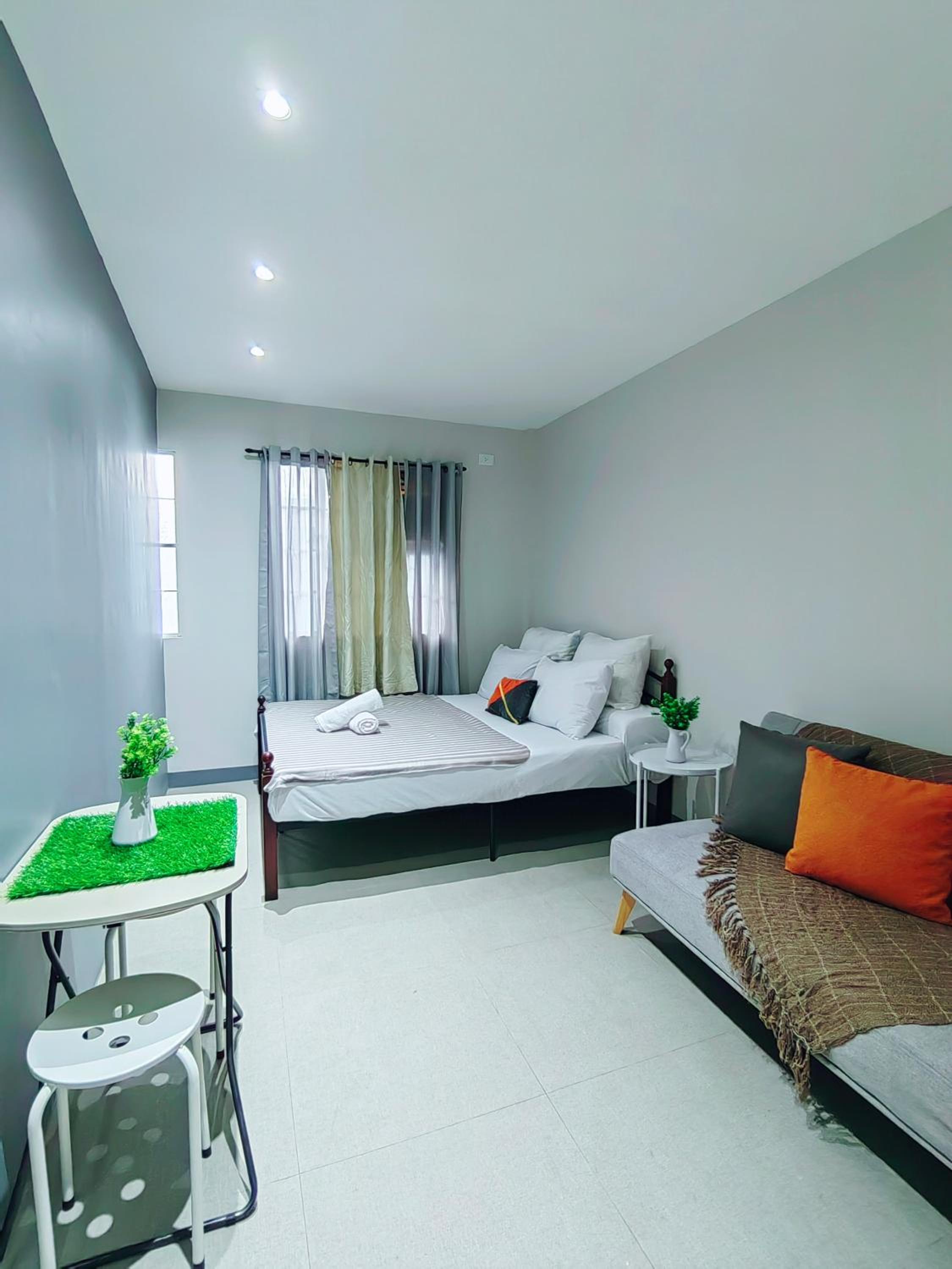 HOST HOMESPACE