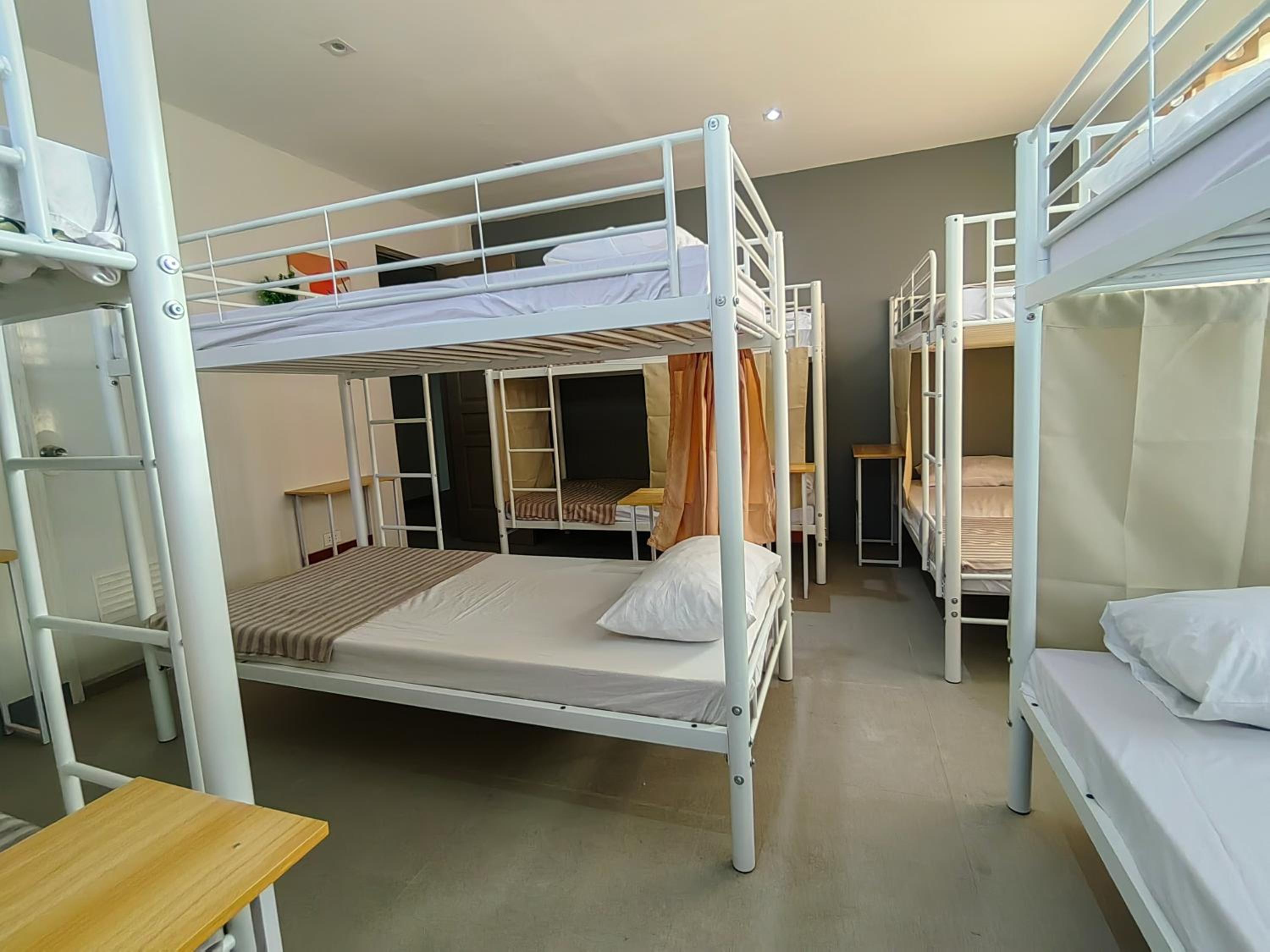 HOST HOMESPACE