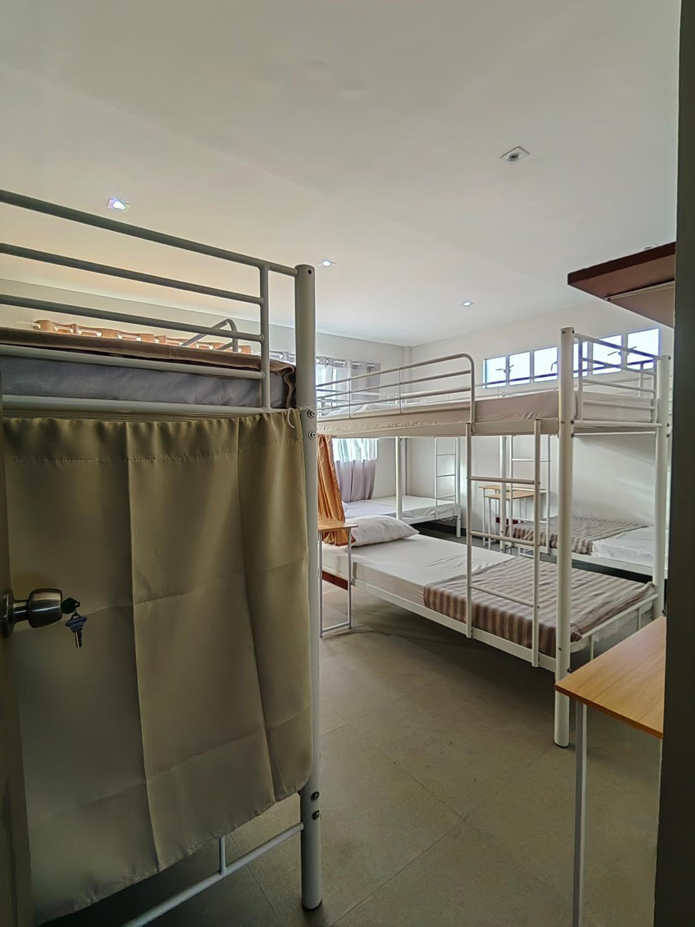 HOST HOMESPACE