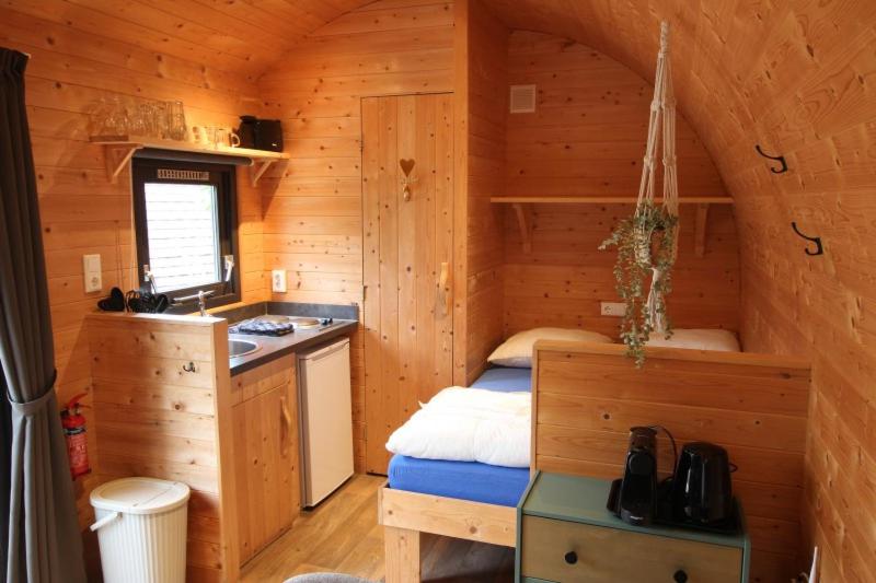 Wood Cabin 4 personen view 4