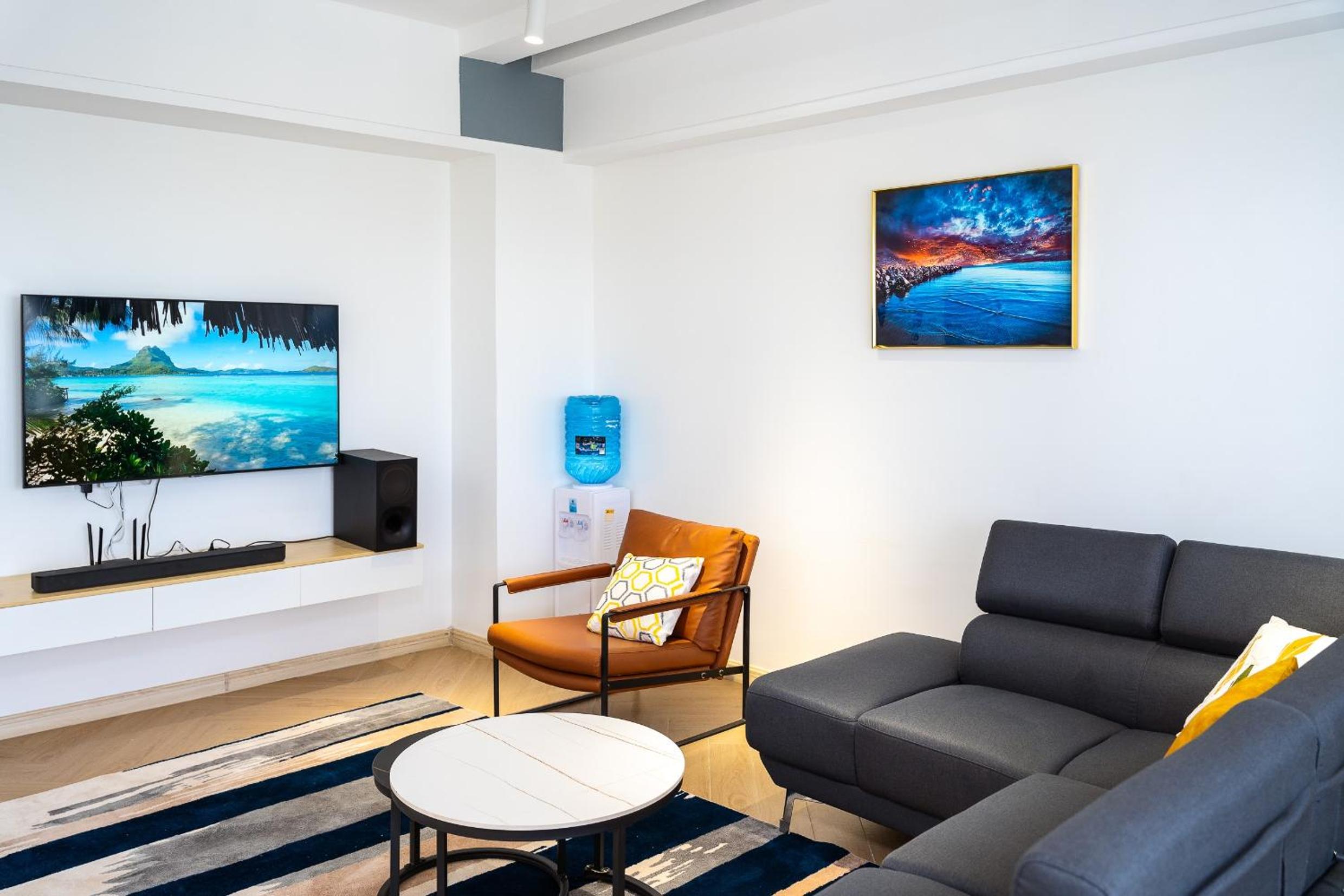 Paul Apartments