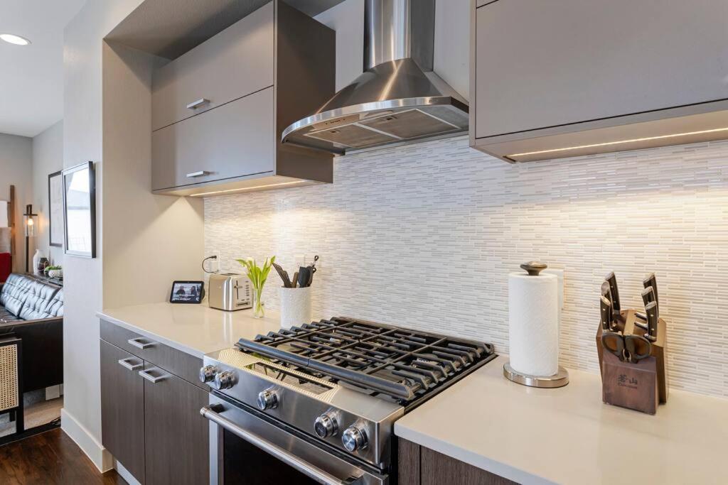 Luxury Home: Monthly Rental House Near Denver