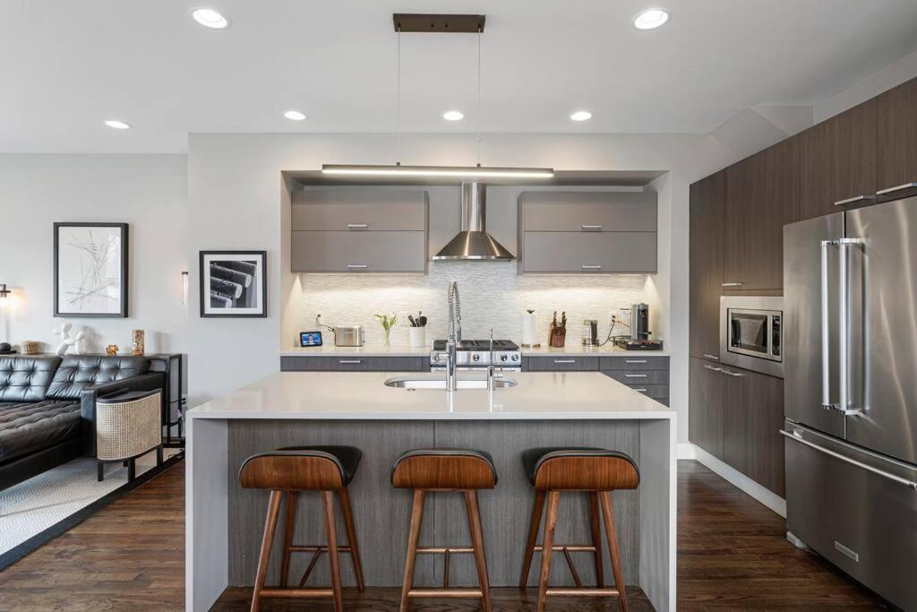Luxury Home: Monthly Rental House Near Denver