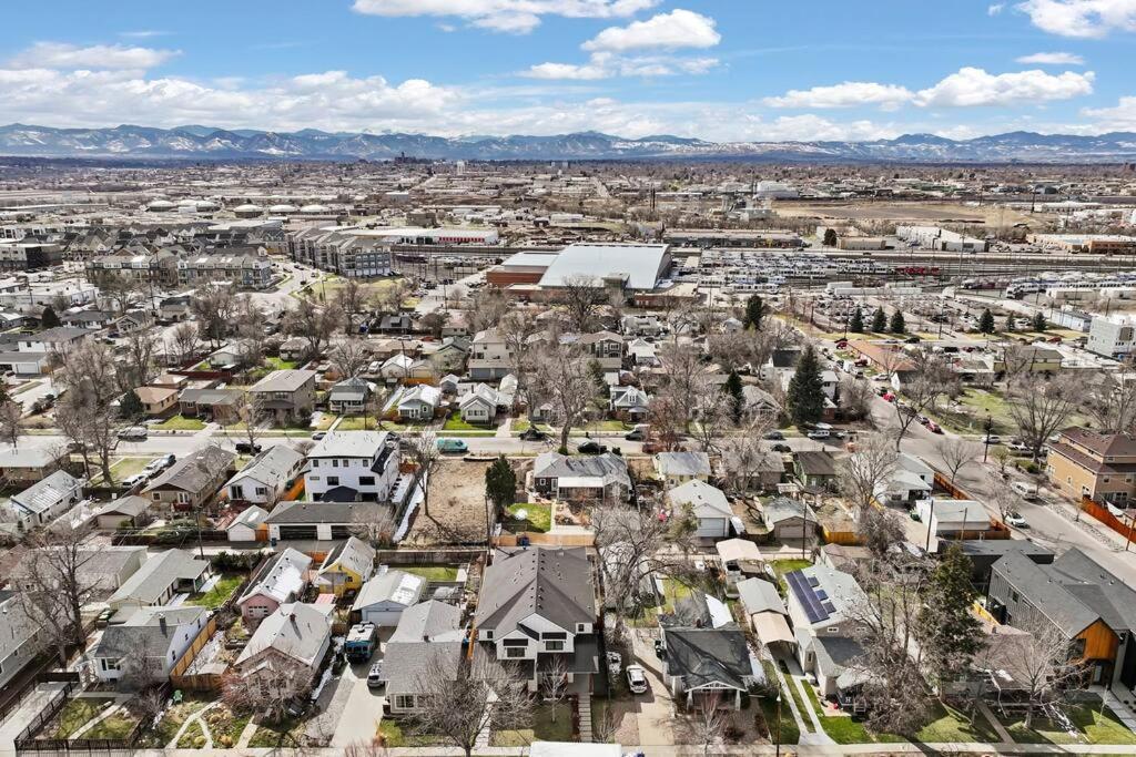 Luxury Home: Monthly Rental House Near Denver