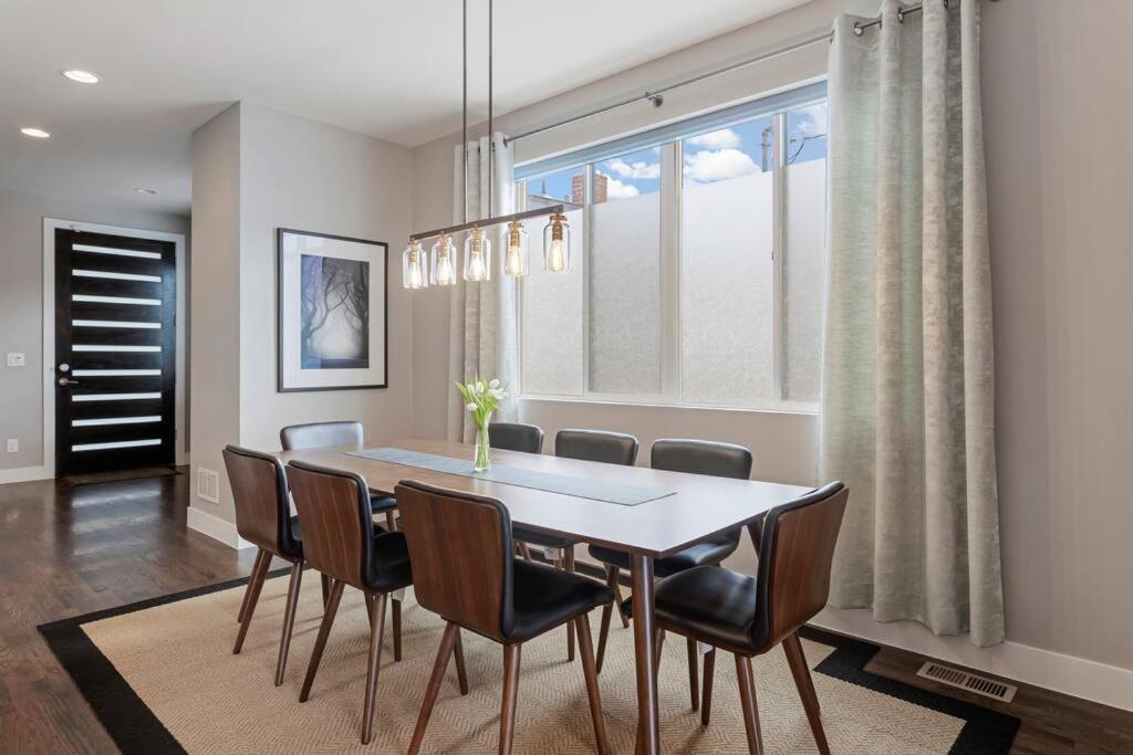 Luxury Home: Monthly Rental House Near Denver