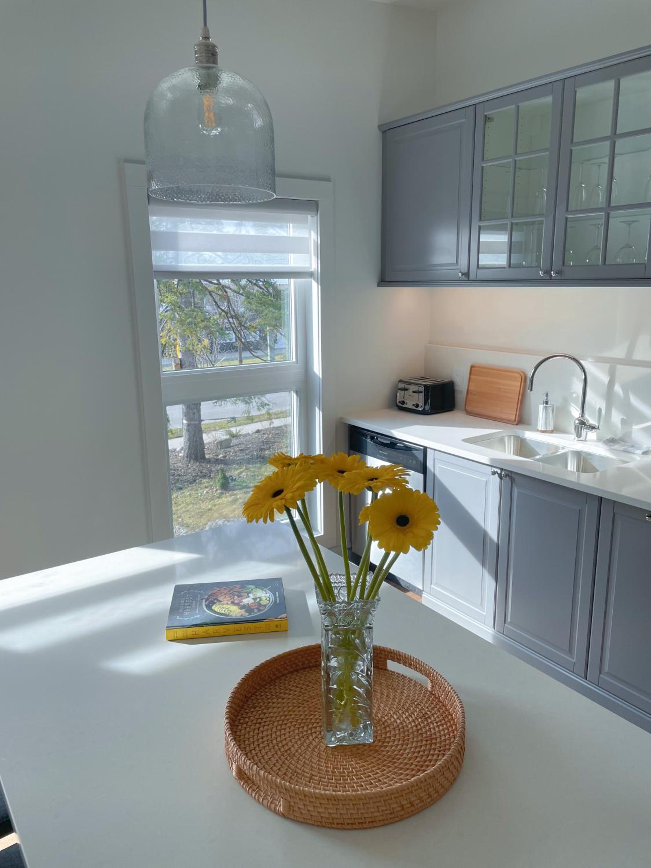 Elora’s Irvine River Suite