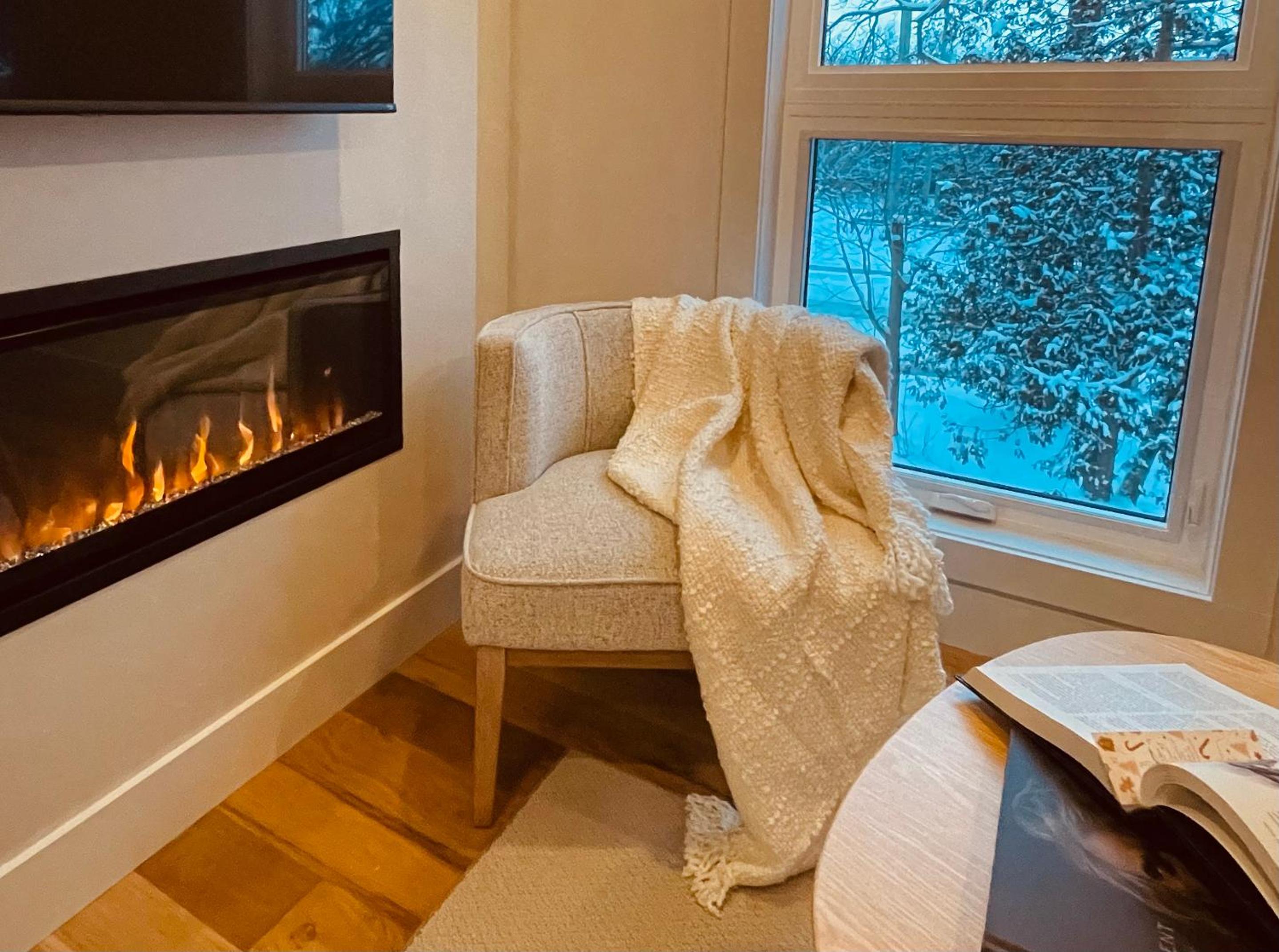 Elora’s Irvine River Suite