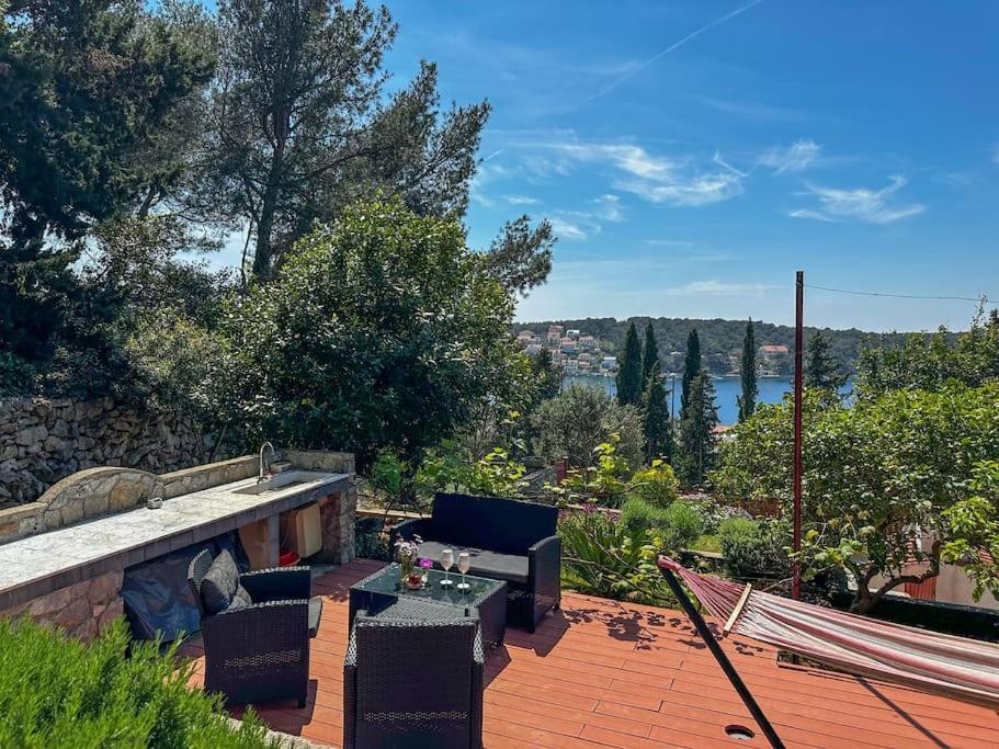 Seaside Garden Apartment Losinj