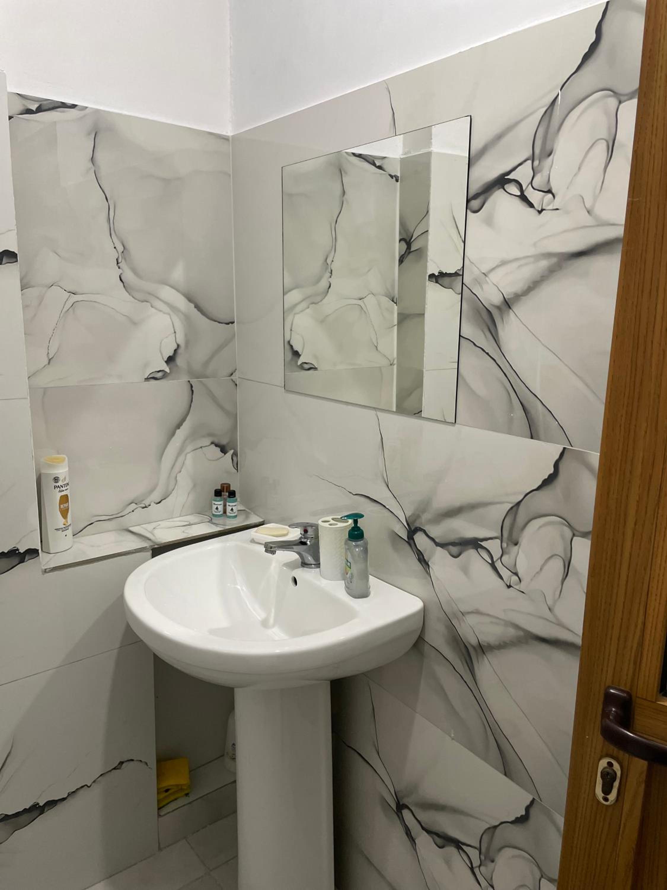 Agroni Rooms