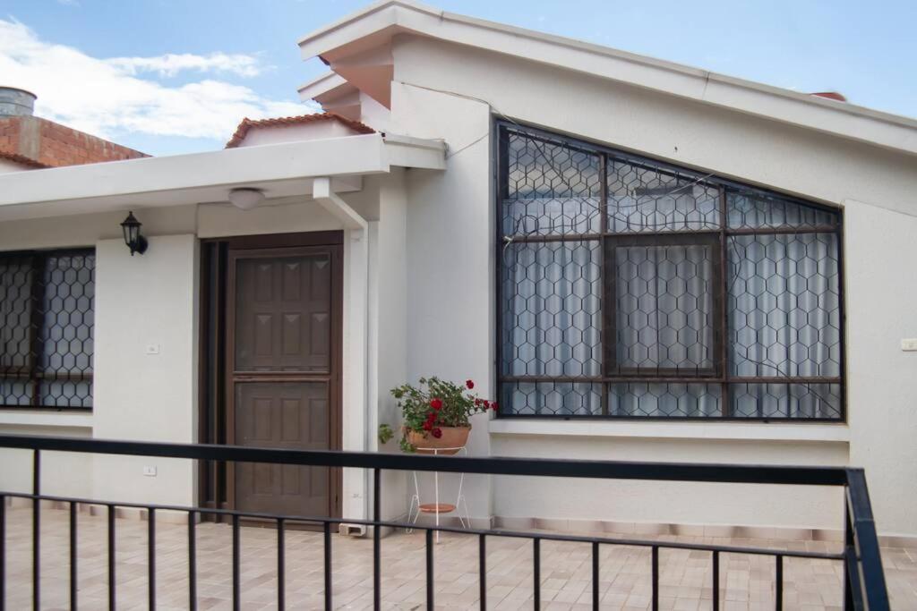 Central and quiet apartment in Cochabamba