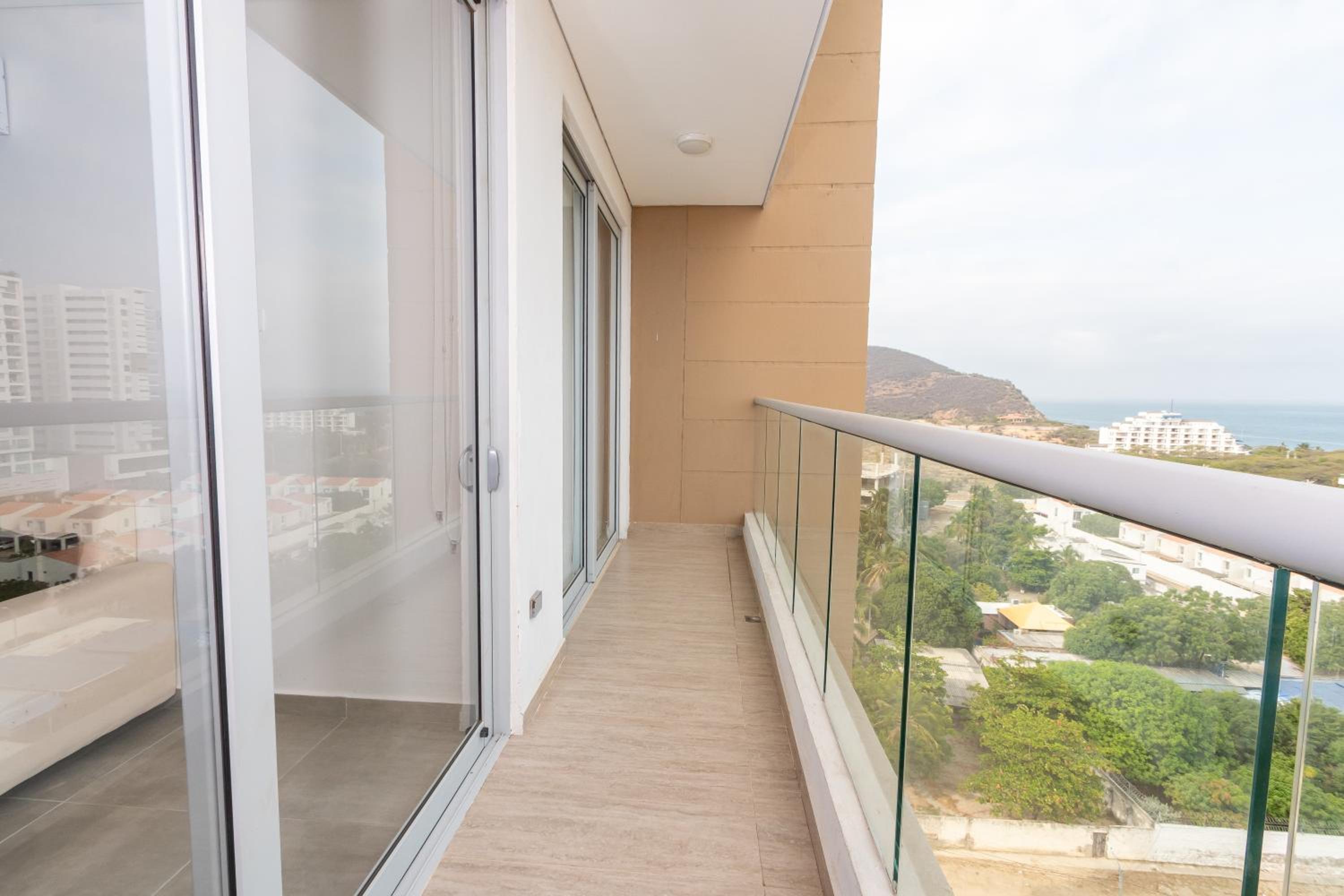 Beachside Bliss: Salguero Suites