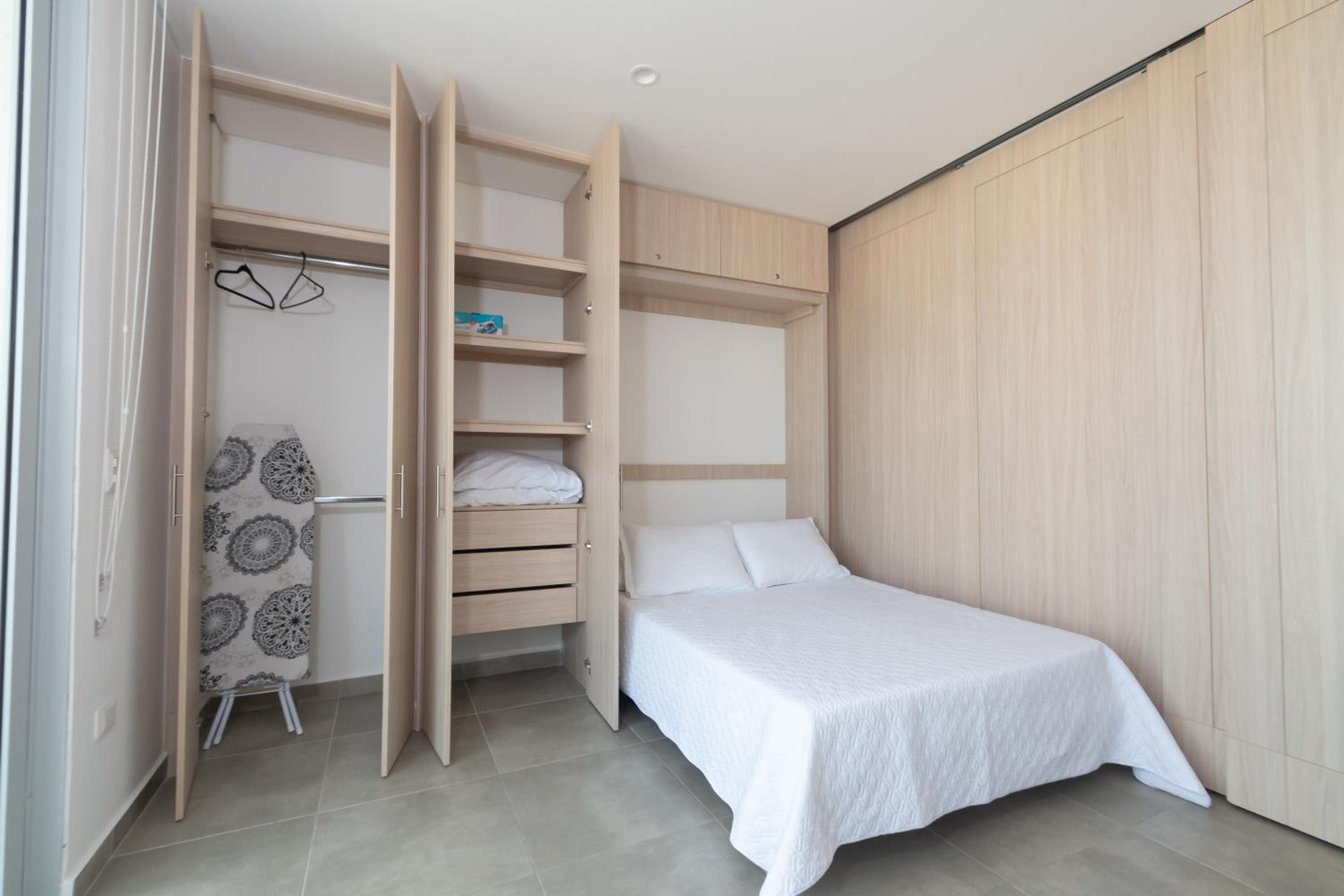 Beachside Bliss: Salguero Suites
