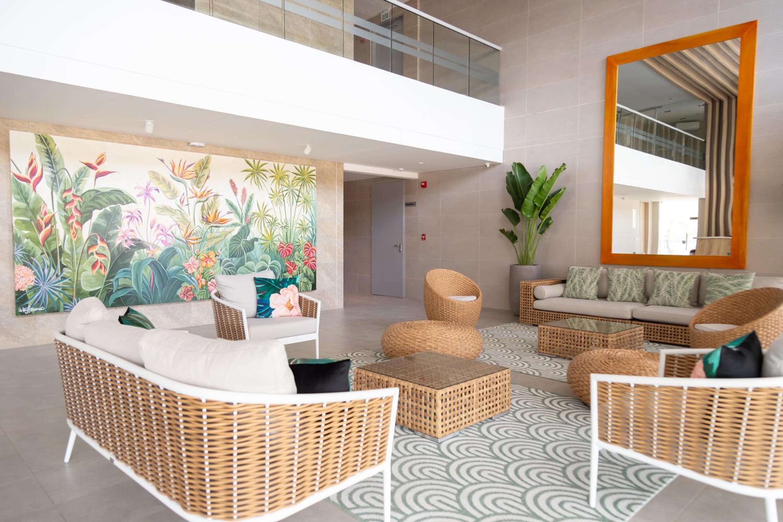Beachside Bliss: Salguero Suites