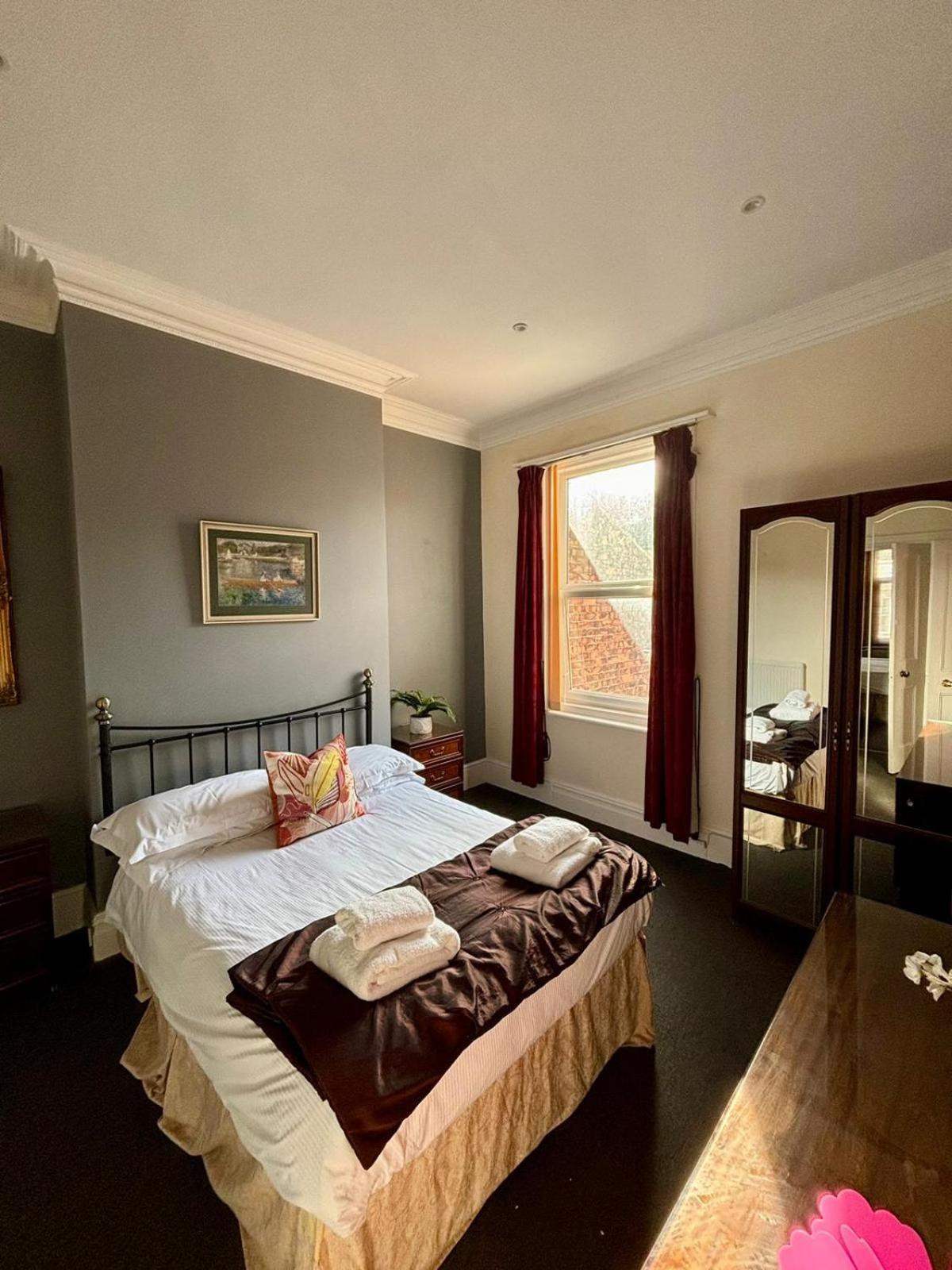 Princess Royal 3 bed Apartment view 5