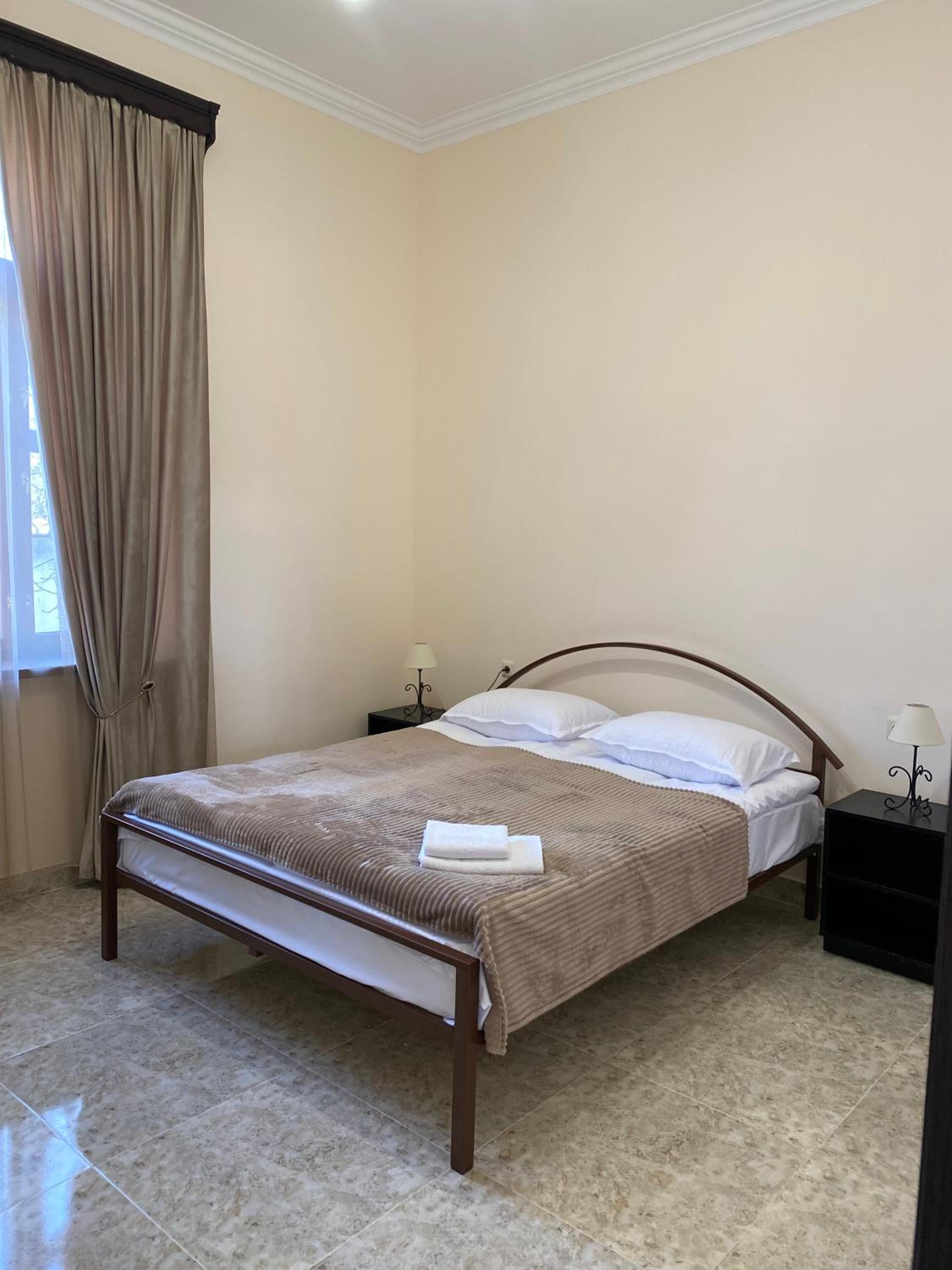 Yan Guest House