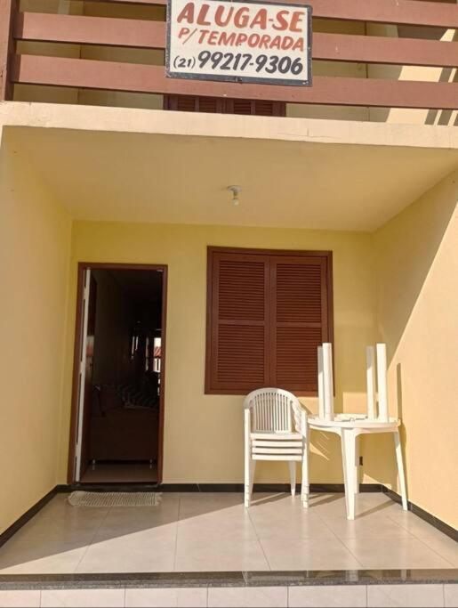 Casa à Beira-Mar próxima ao centro de Rio das Ostras