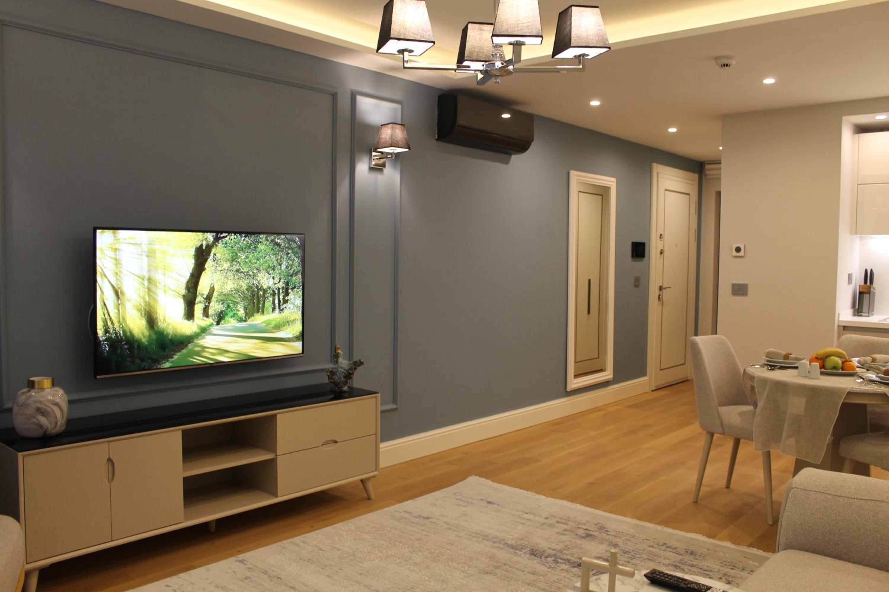 Garlon Residence - Image 260