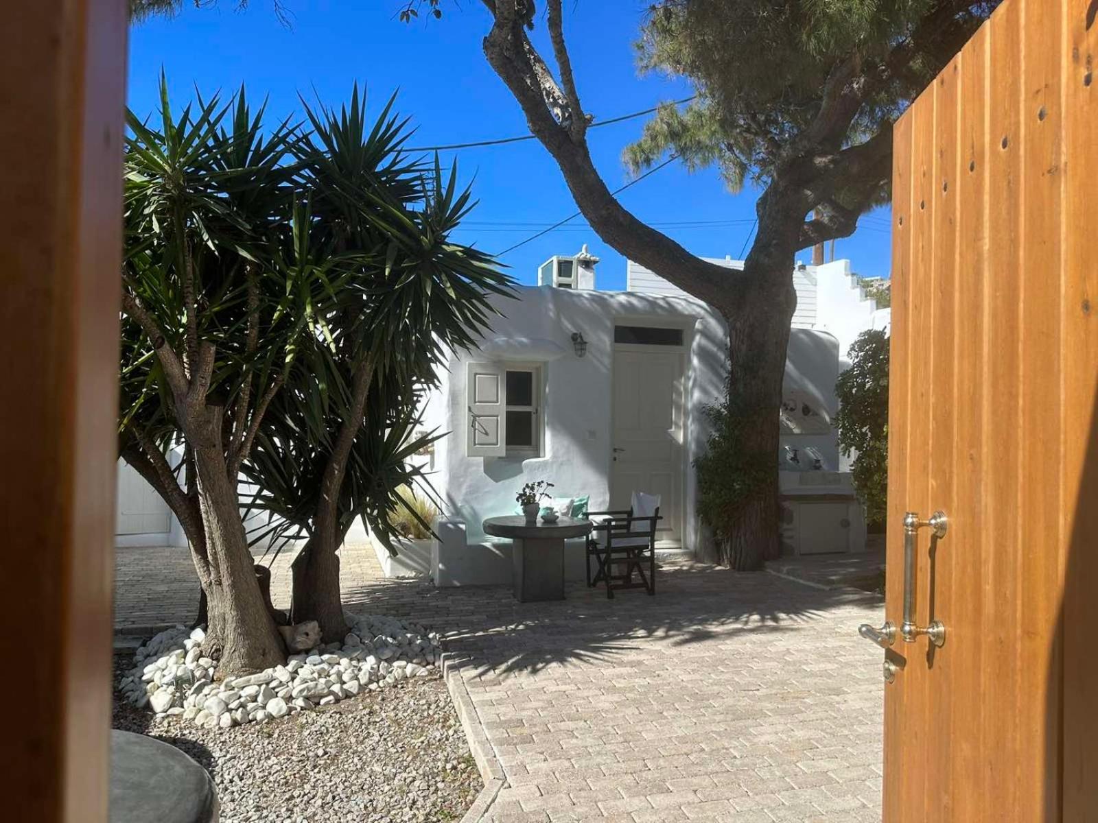 Cassaris Mykonos